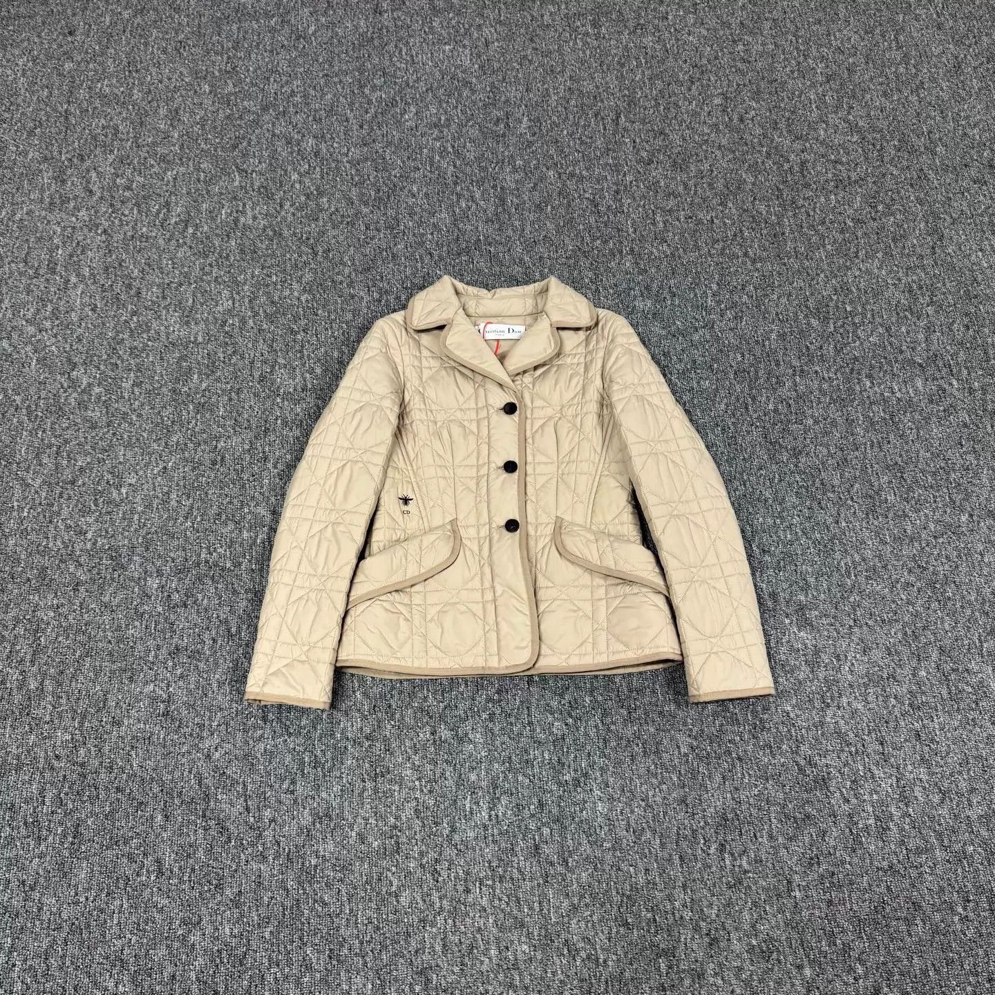 Dior Dior Beige Quilted Collared Cotton Jacket 99 New Size XS / US 0-2 / IT 36-38 - 1 Thumbnail