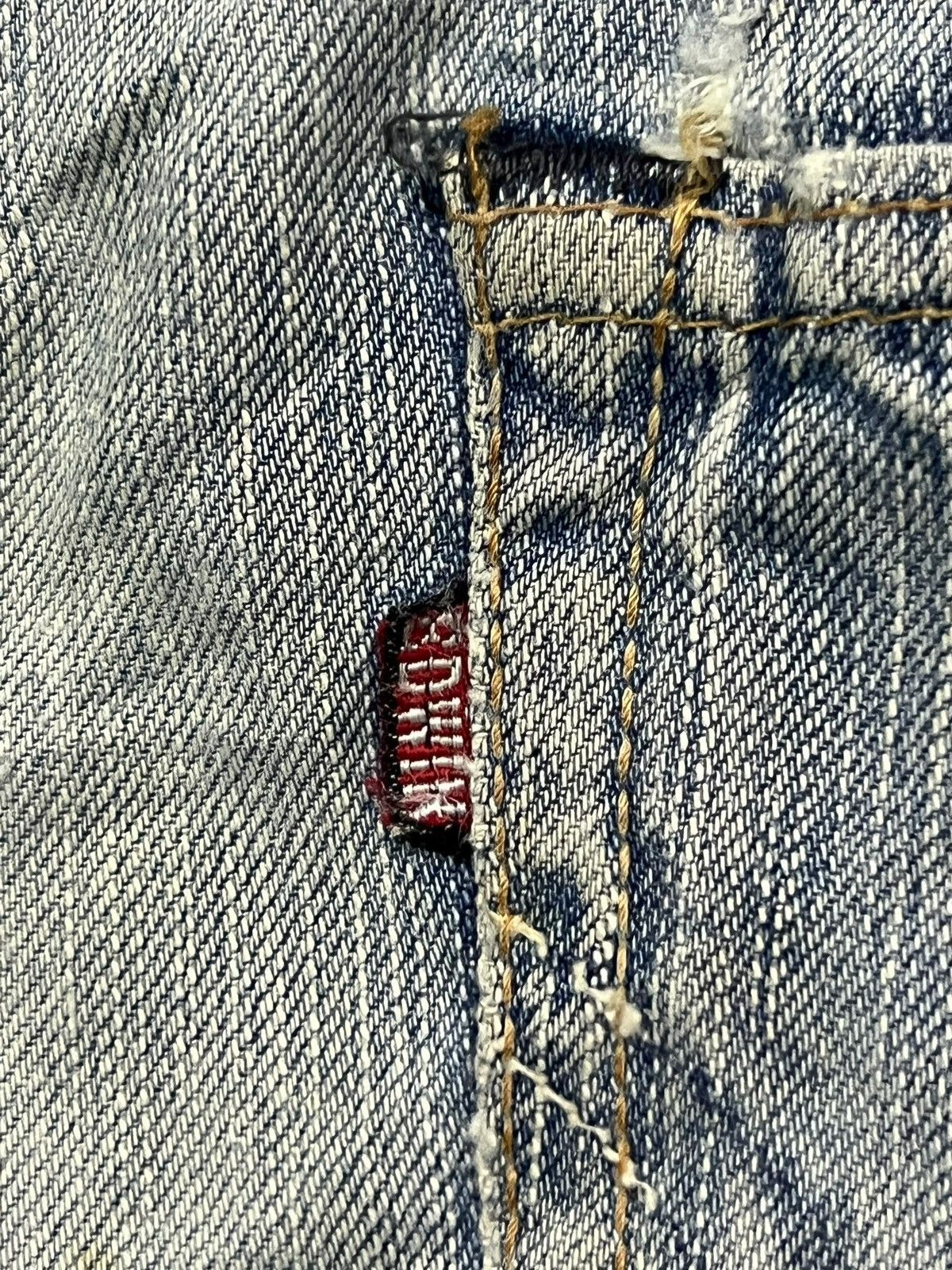 Edwin Vintage Edwin 502 RV - Faded Light Blue Wash, Distressed Size US 35 - 12 Thumbnail