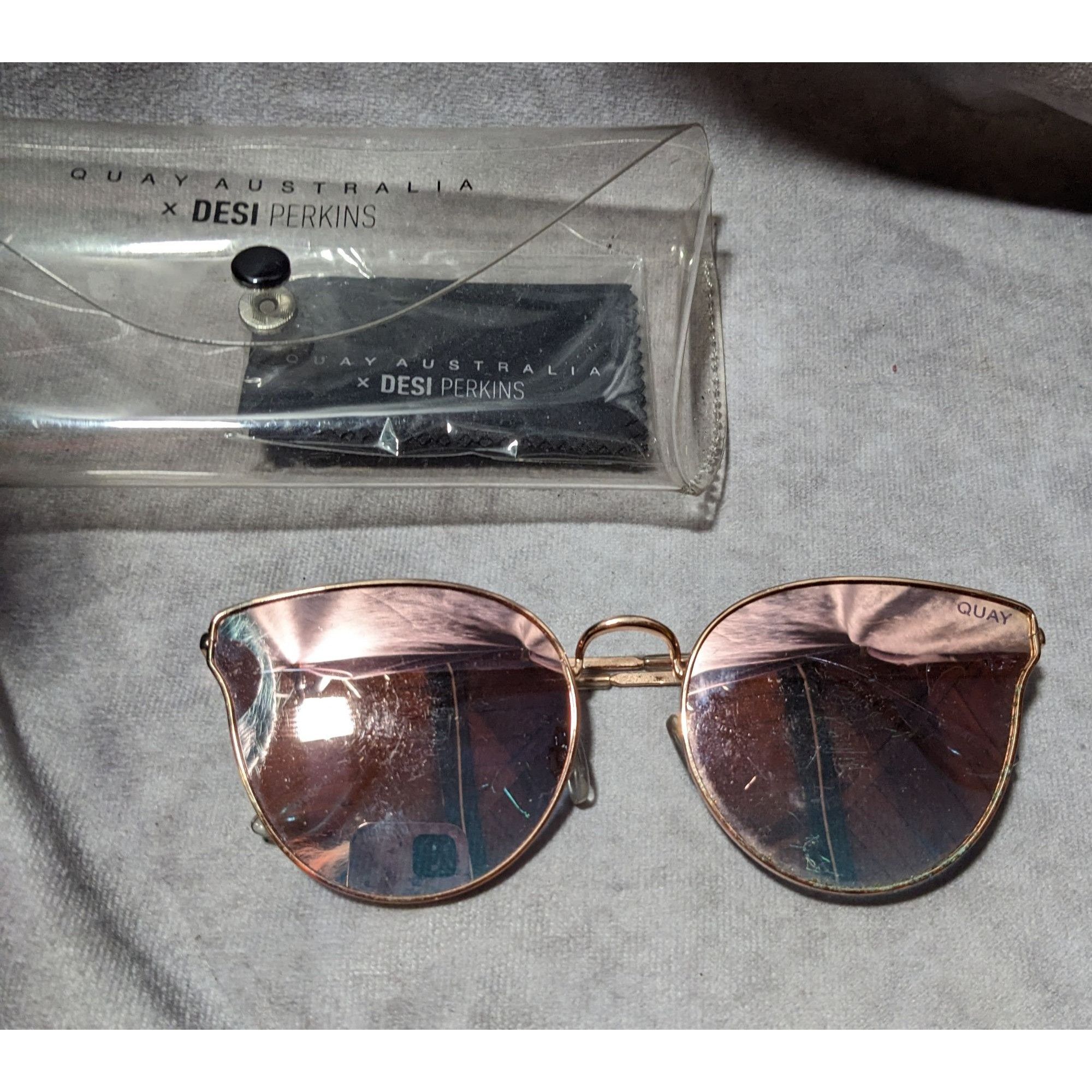 Quay Quay Australia x Desi Perkins Mirror Sunglasses Size ONE SIZE - 4 Thumbnail