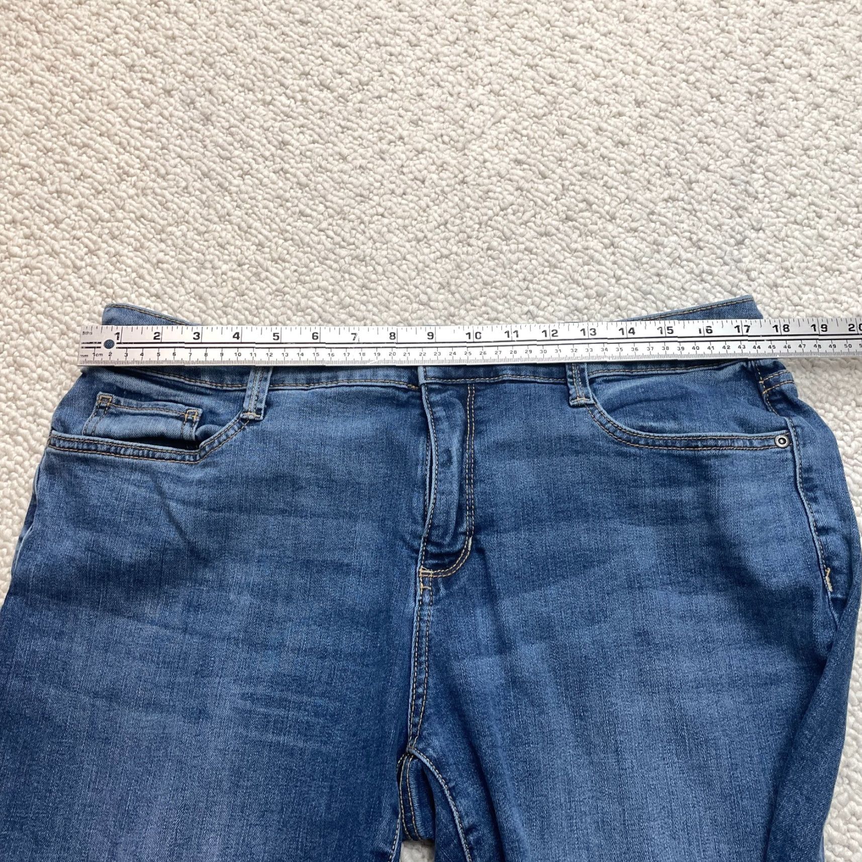 Vintage St. John's Bay Jeans Womens 16 W Blue Denim Skinny Leg Ankle Tie 35x26 Mid Rise Size 38" / US 16 / IT 52 - 6 Thumbnail