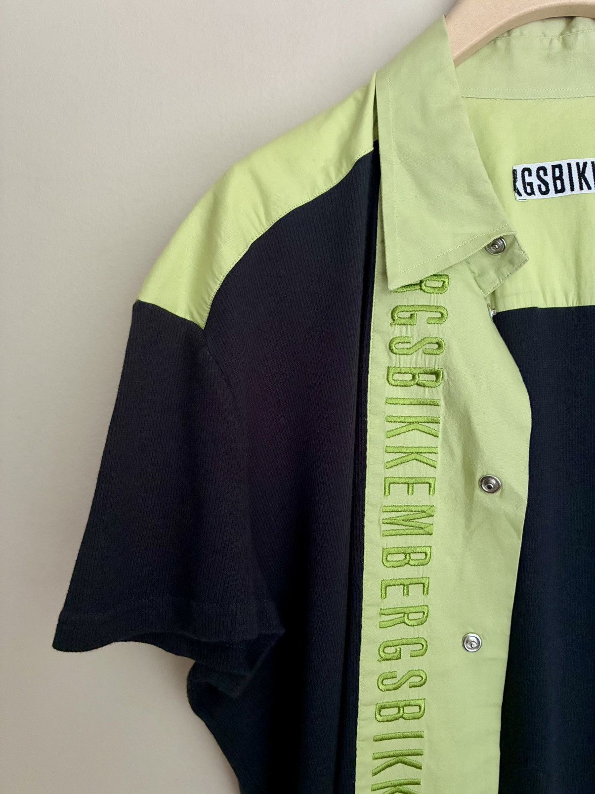Dirk Bikkembergs Dirk Bikkembergs Vintage Snap Button Logo Bowling Shirt Size US M / EU 48-50 / 2 - 24 Thumbnail