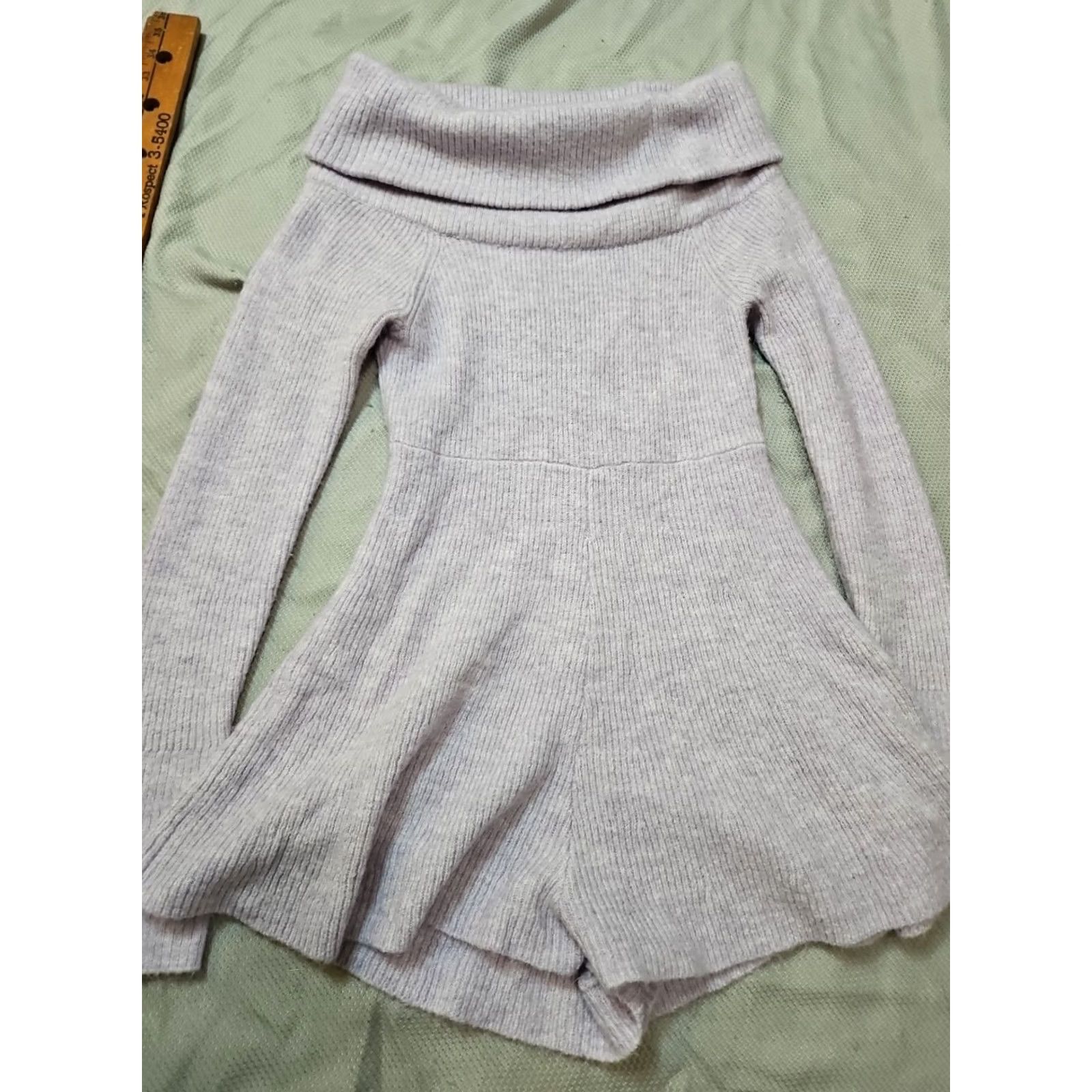 Urban Outfitters VINTAGE Urban Outfitters Romper Womens Medium Purple Sweater Knit Grace Off The Shoulder Size M / US 6-8 / IT 42-44 - 3 Thumbnail