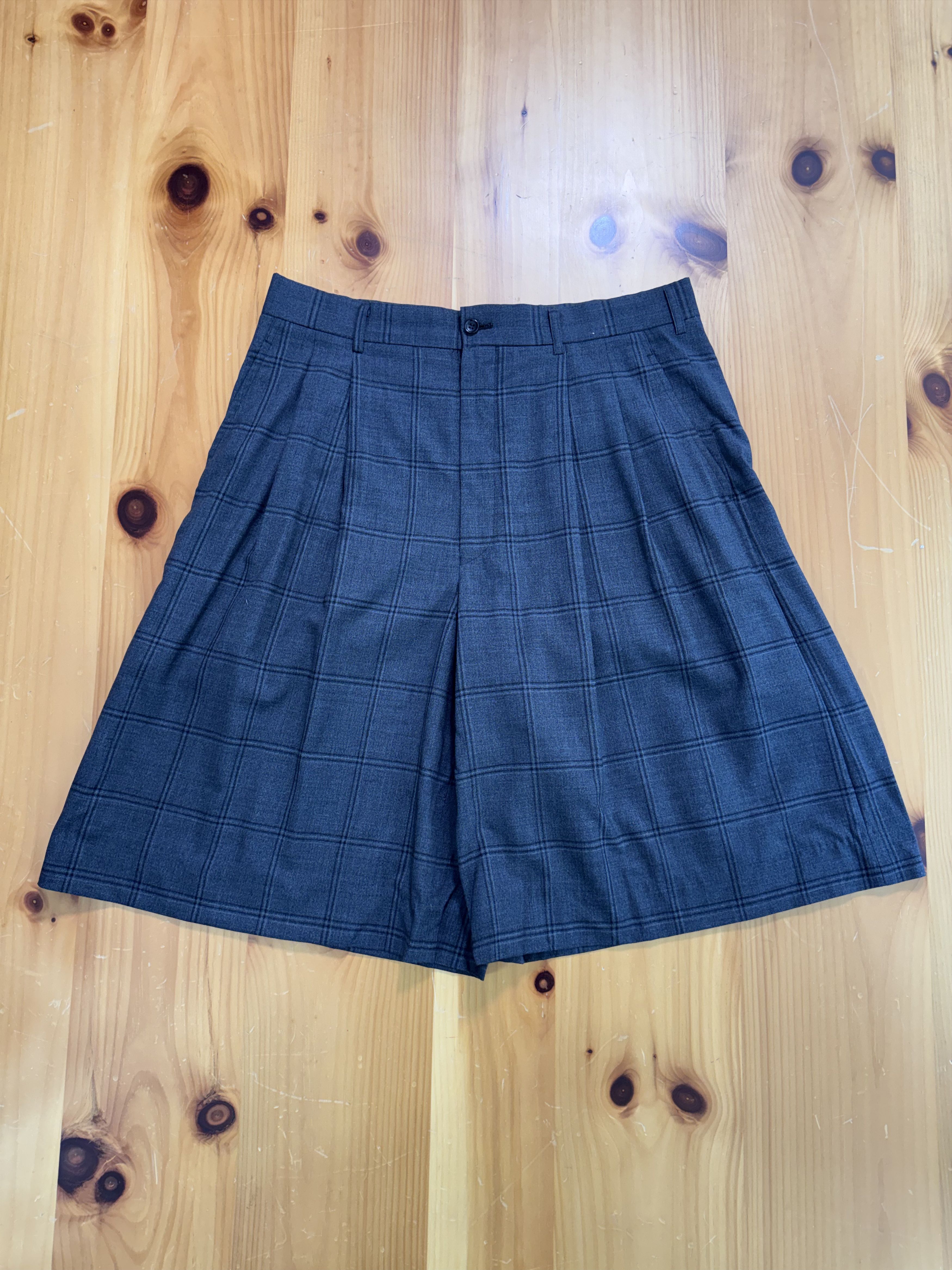 Comme des Garcons AD 2017 Plaid pleat wide shorts Size US 32 / EU 48 - 1 Thumbnail