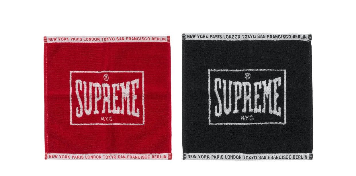 Supreme Square Mini Towels (Set Of 2) 新品 Supreme Square Mini Towels (Set of 2) (FW23) - $24