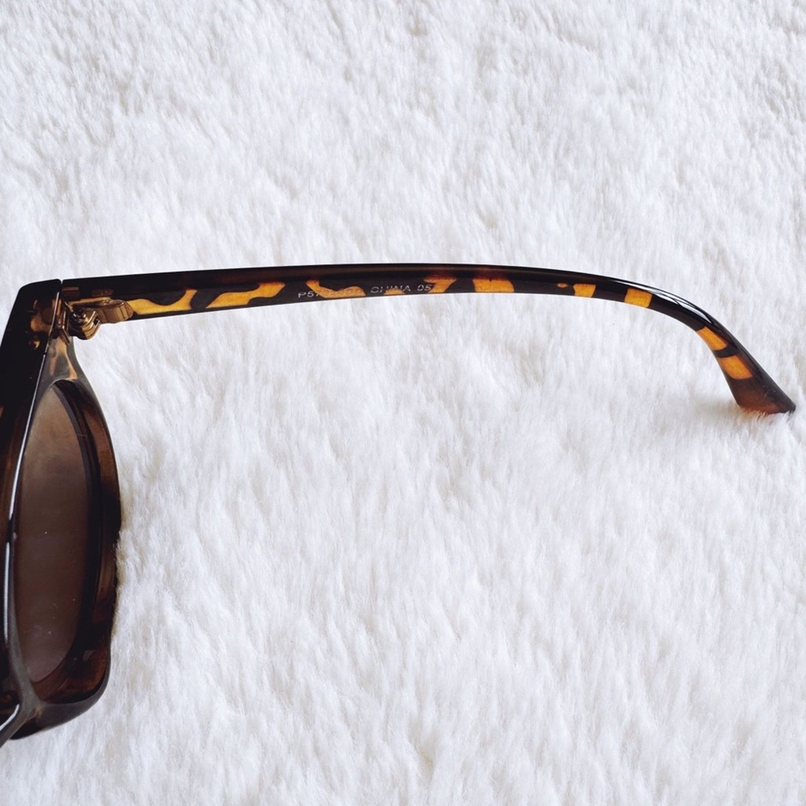 Other Paige Tortoise Brown Round Sunglasses Size ONE SIZE - 5 Thumbnail