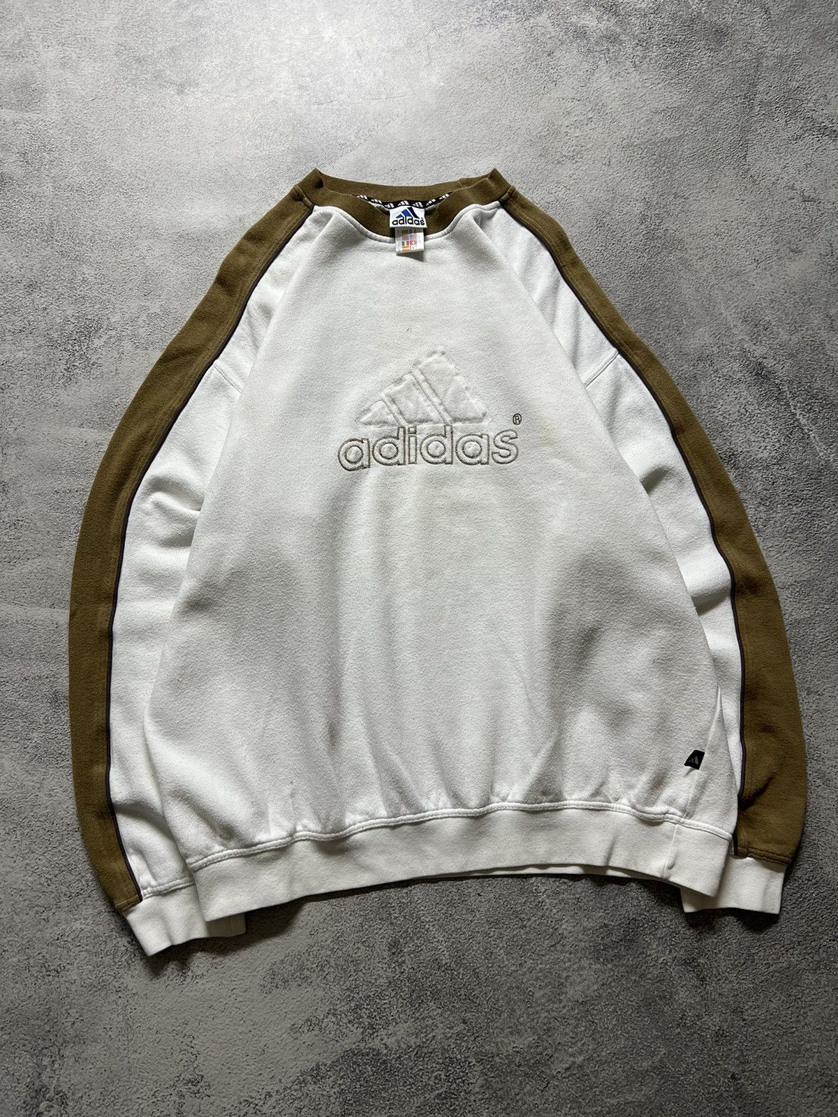 Adidas × Vintage Vintage Y2k Adidas🤍 3D Spellout Big Logo Sweatshirt 90’s Size US XL / EU 56 / 4 - 2 Thumbnail