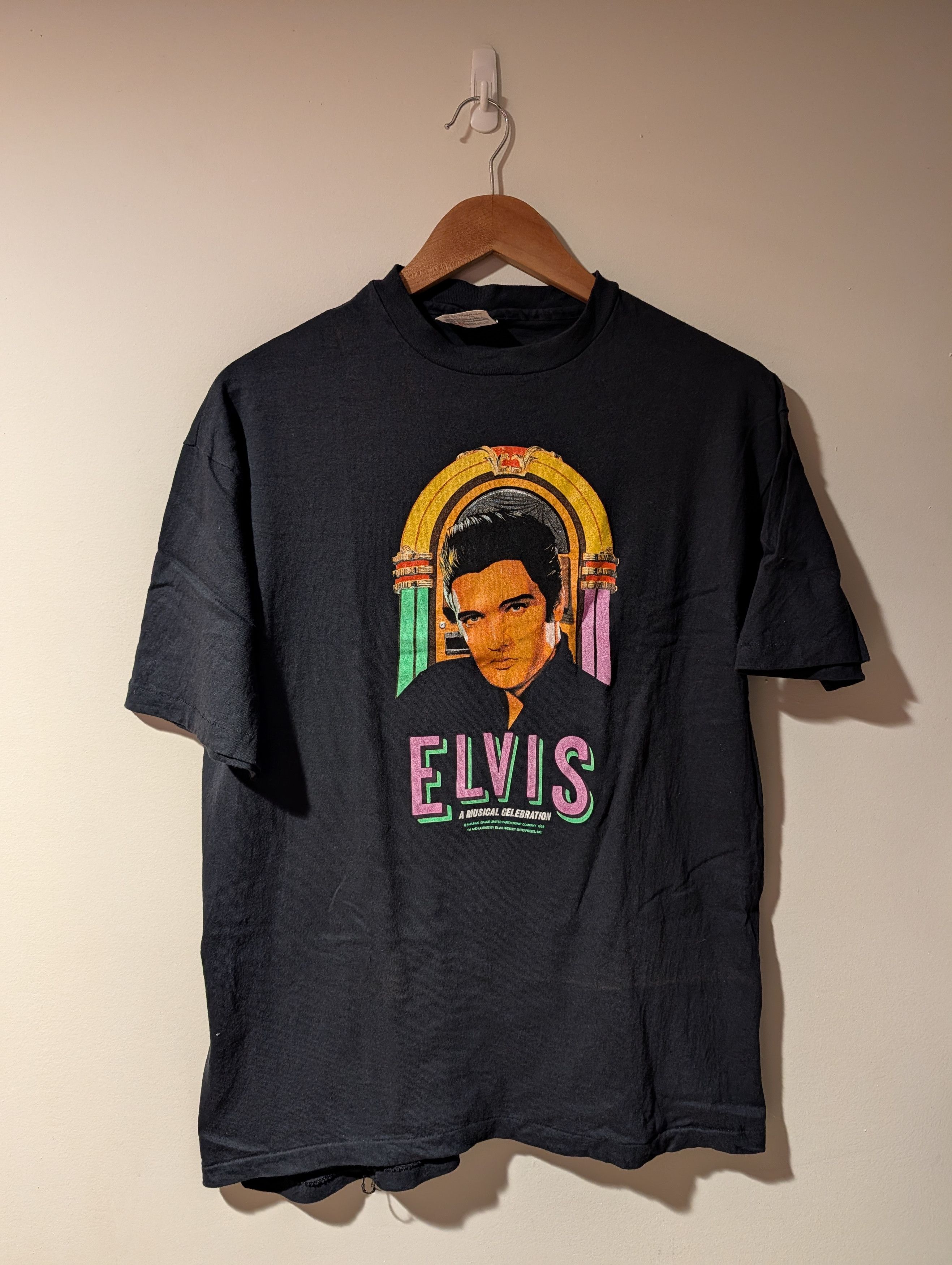 Band Tees Vintage 1988 Elvis A Musical Celebration Hanes T-Shirt Size US XL / EU 56 / 4 - 1 Thumbnail