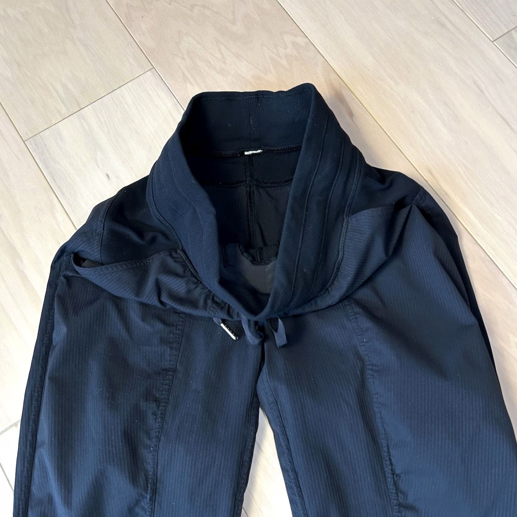 Lululemon Lululemon Dance Studio Mid-Rise Jogger Black Women’s 4 Shoes? Size 27" / US 4 / IT 40 - 2 Thumbnail