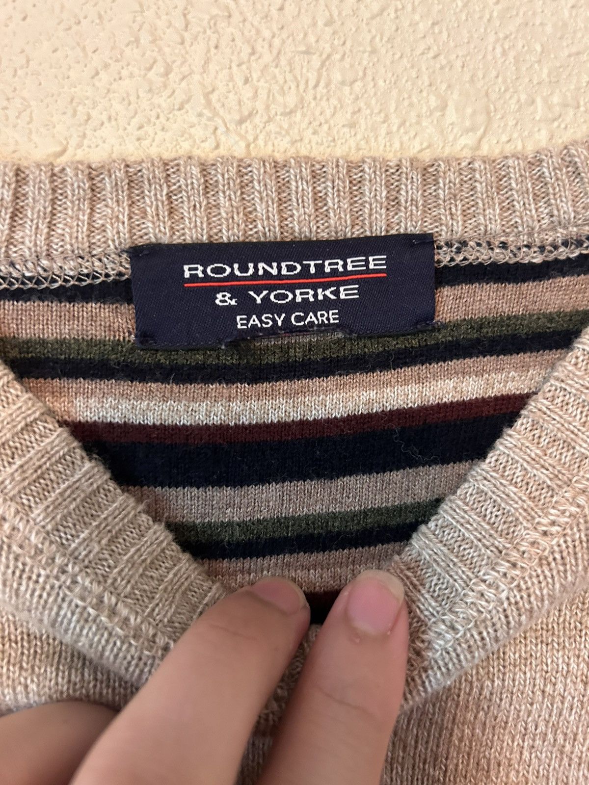 Roundtree & Yorke × Vintage Beige classic sweater Size US S / EU 44-46 / 1 - 2 Thumbnail