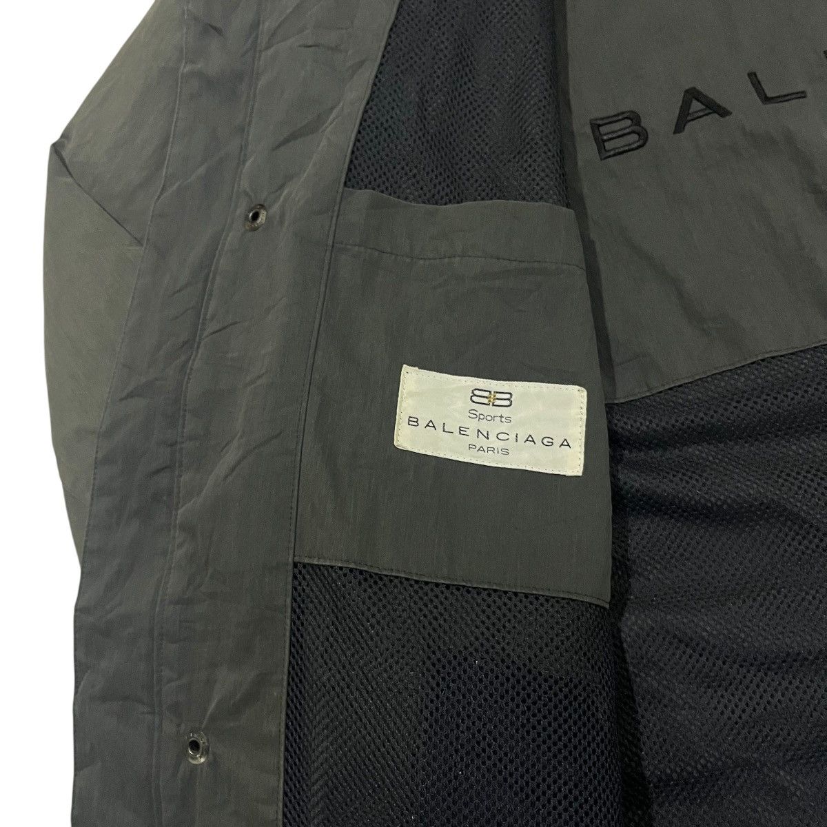 Balenciaga VINTAGE BALENCIAGA SPORTS SPELLOUT JACKET HOODIE Size US XL / EU 56 / 4 - 7 Thumbnail