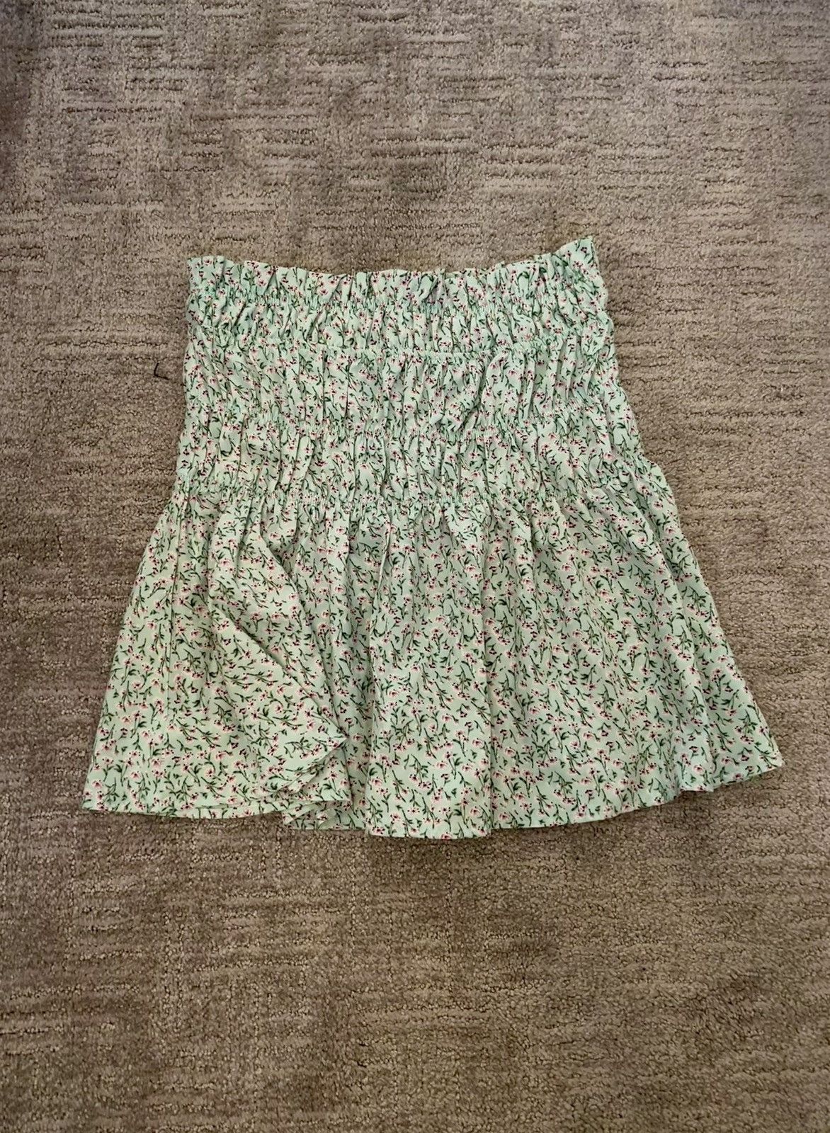 Shein Light green Shein skirt with pink flowers small Size 27" / US 4 / IT 40 - 3 Thumbnail