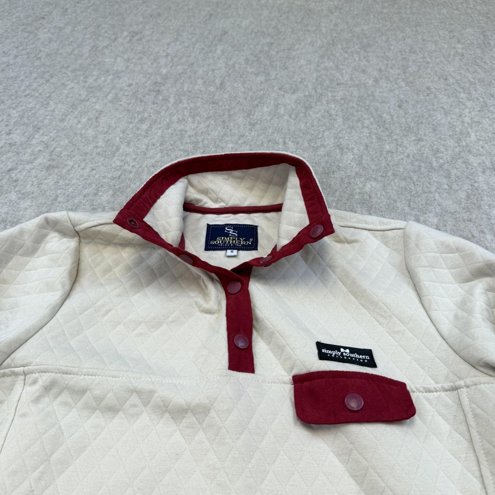 Vintage Simply Southern Pullover Womens Small White Burgundy Quilted Snap Sweatshirt Size S / US 4 / IT 40 - 5 Thumbnail