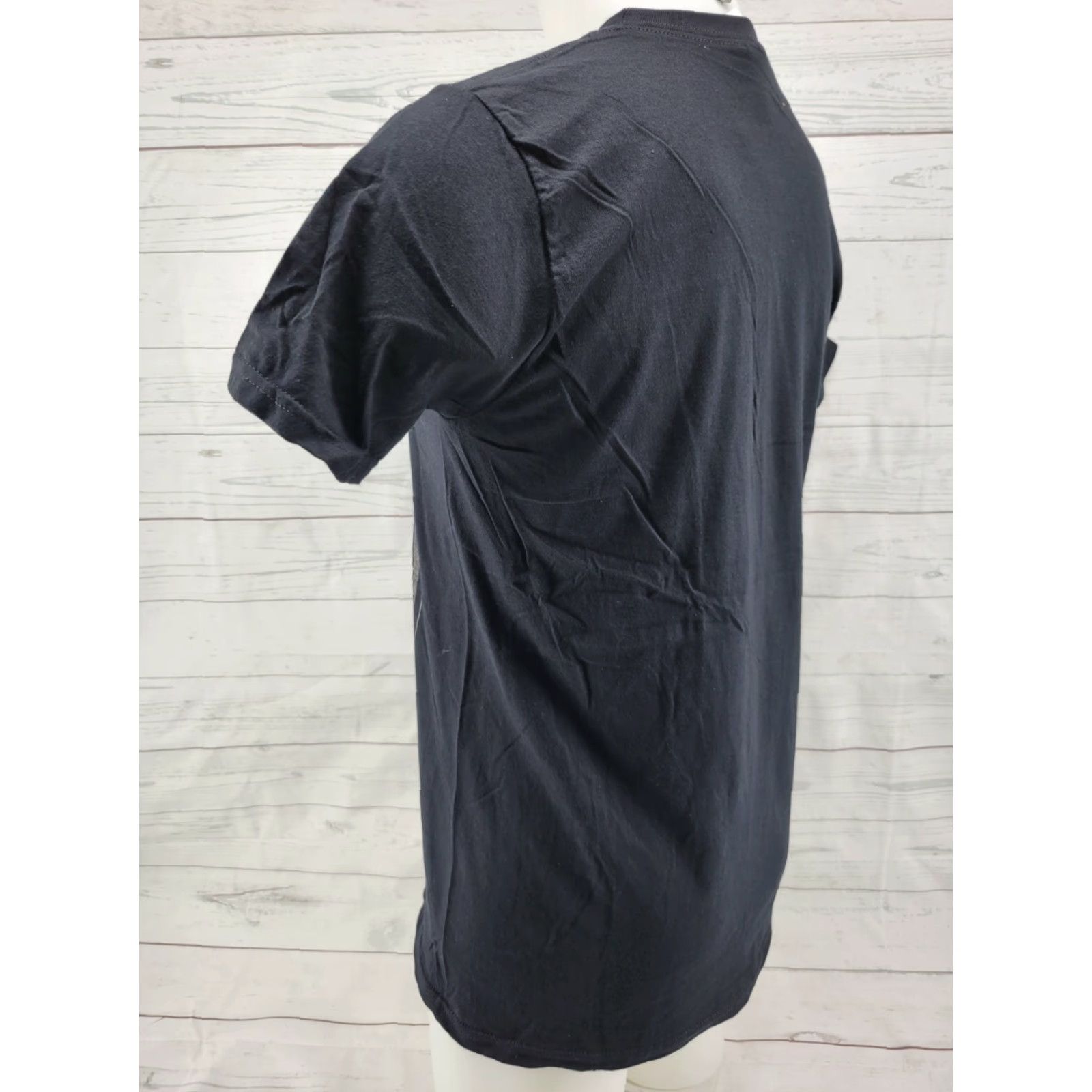 Gildan AC/DC For Those About to Rock Black Mens REPRINT T-Shirt Size Medium Size US M / EU 48-50 / 2 - 7 Thumbnail
