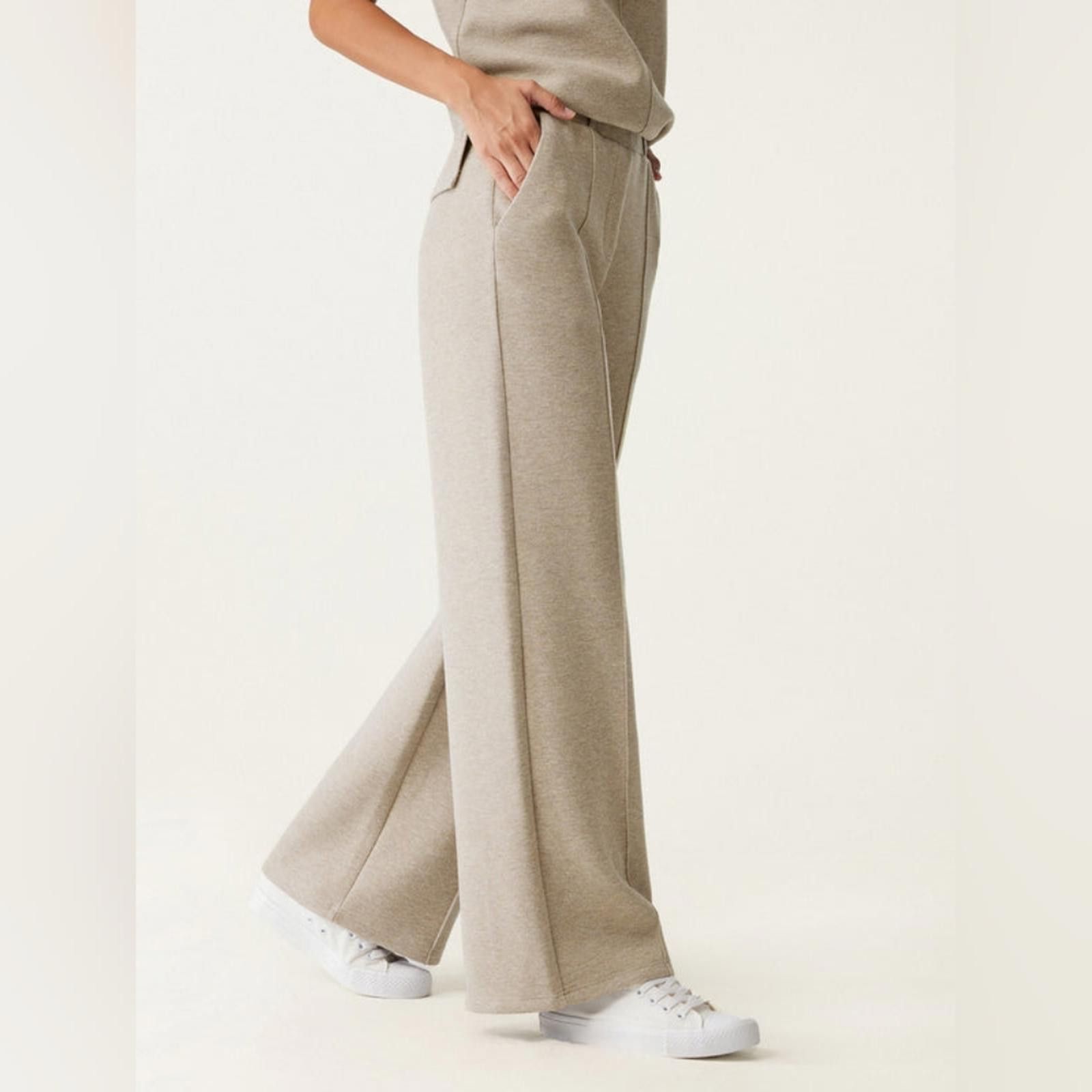 Designer OGL FuzzLuxe High Waisted Straight Leg Pull On Pant Size 28" / US 6 / IT 42 - 8 Thumbnail