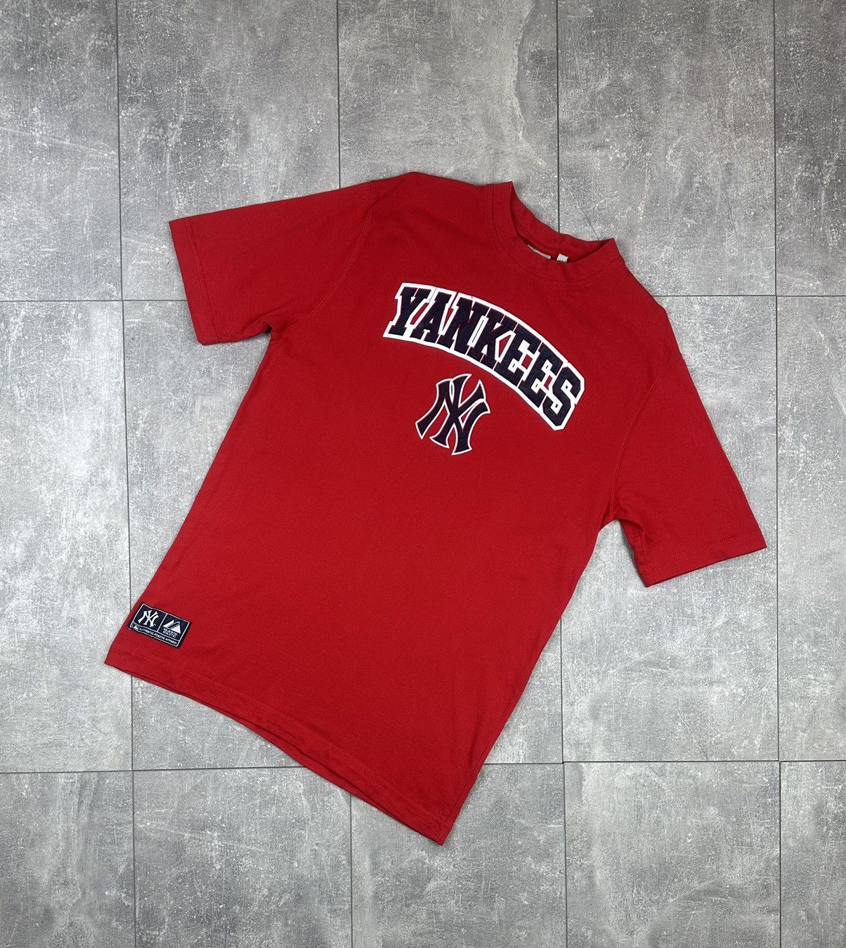 Majestic Majestic Athletic Yankees Overprint Logo Retro T-Shirt Size US S / EU 44-46 / 1 - 1 Thumbnail