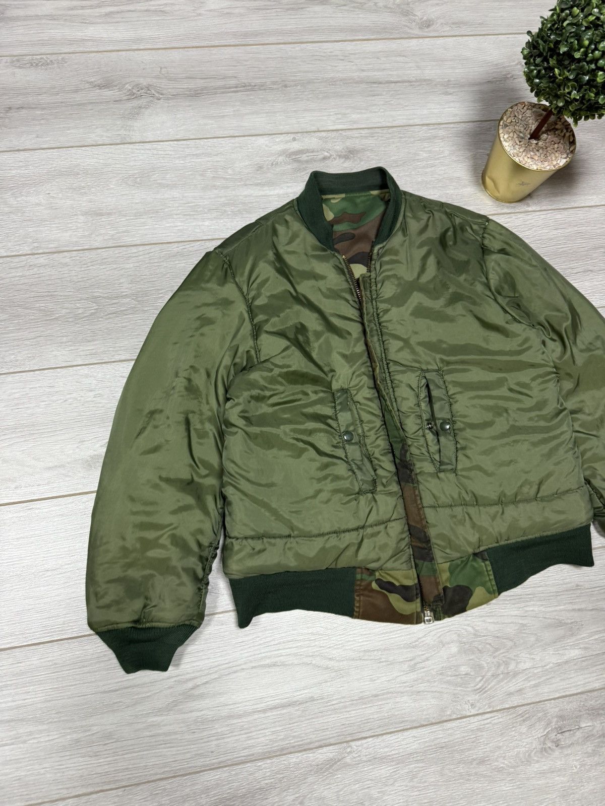 Vintage MA-1 camo flyers man vintage bomber jacket military Size US L / EU 52-54 / 3 - 8 Thumbnail