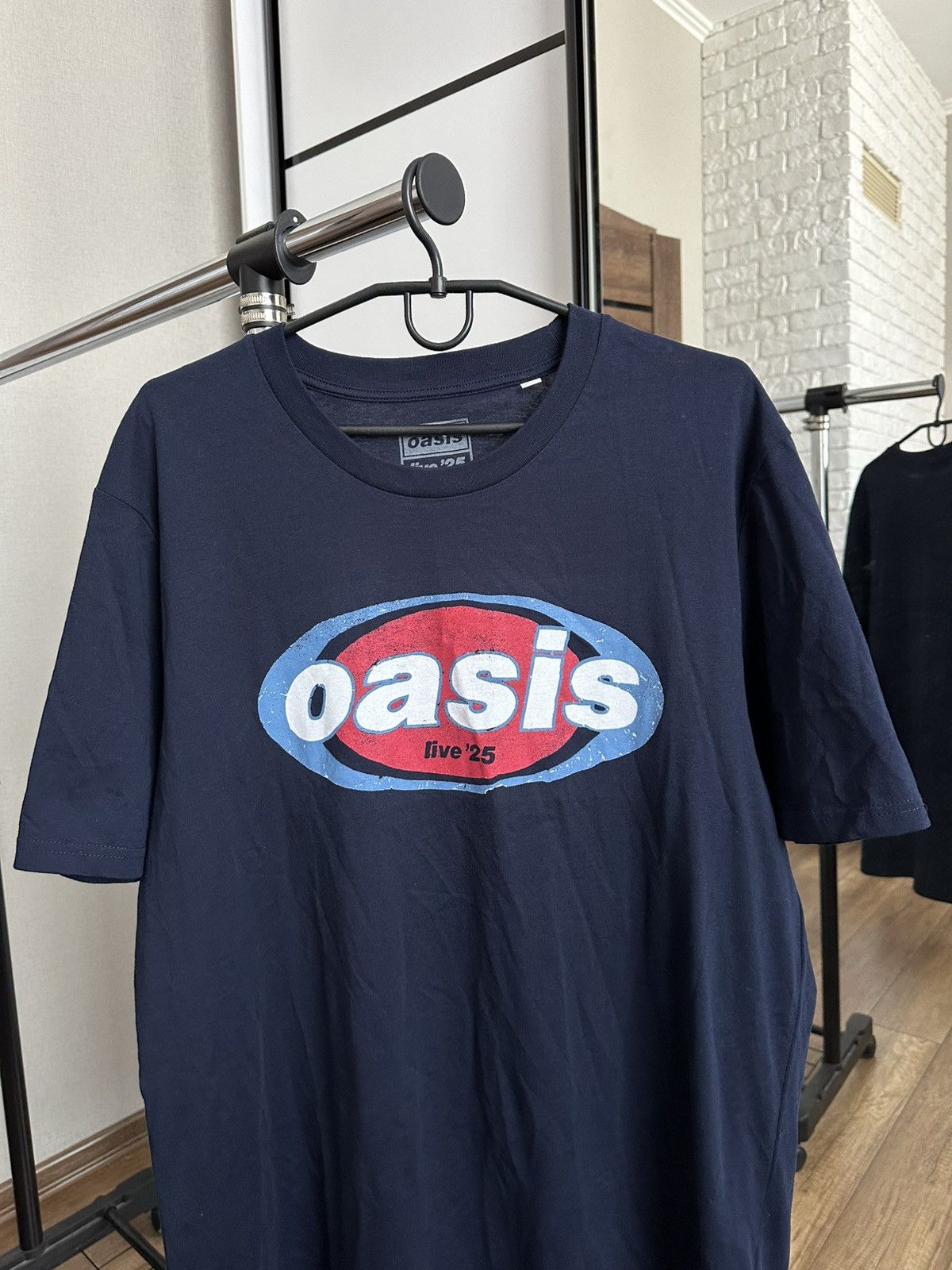 Band Tees Oasis Live 25 Tour Band T-Shirt Tee Vintage Size US XL / EU 56 / 4 - 5 Thumbnail
