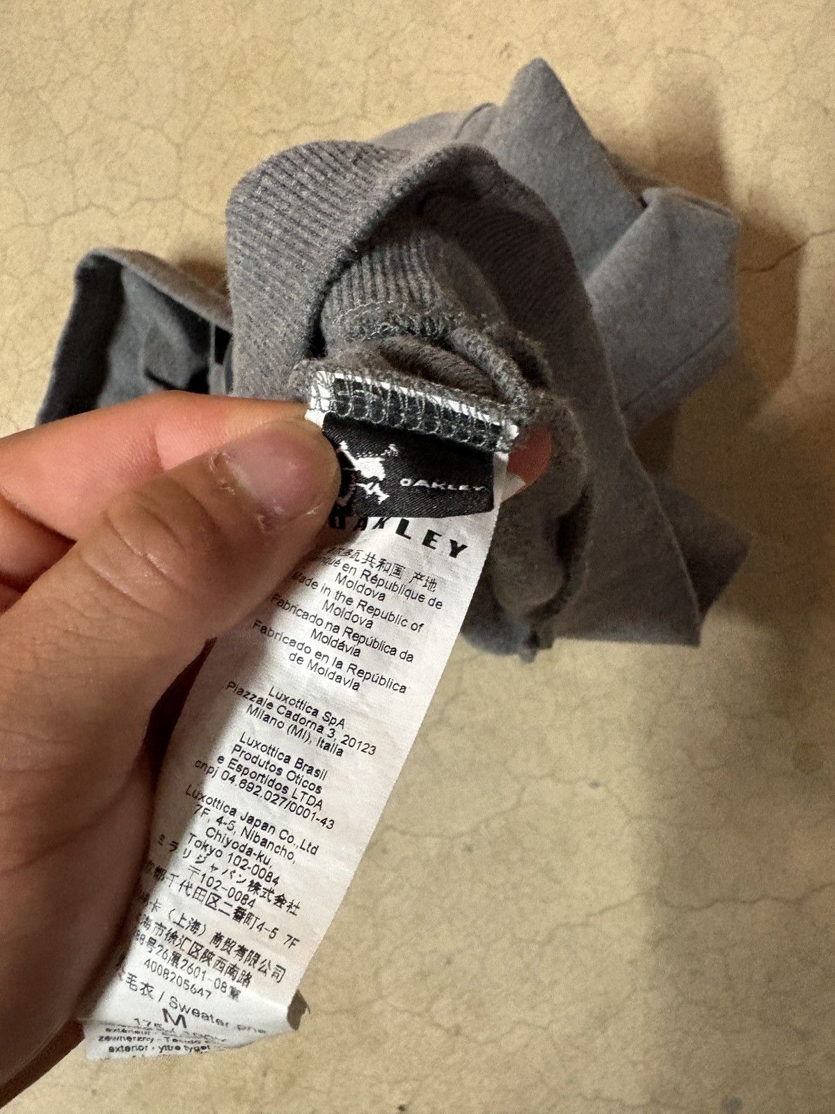 Oakley Oakley Y2K Spellout Hoodie Gray Size Medium Size US M / EU 48-50 / 2 - 5 Thumbnail