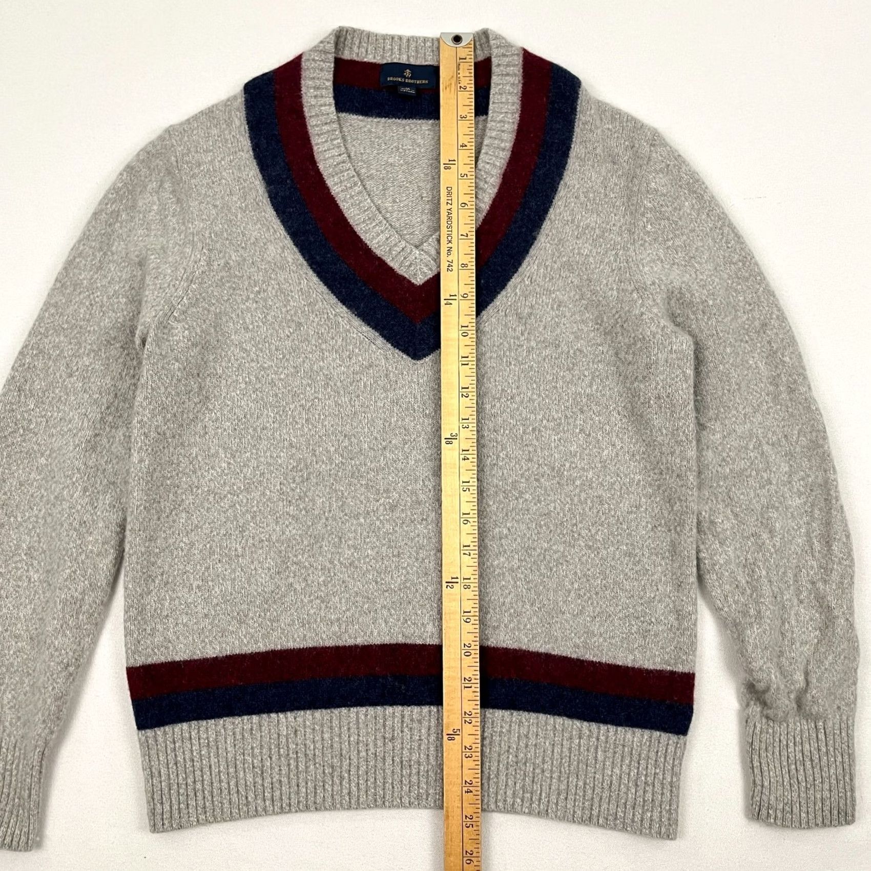 Brooks Brothers VINTAGE Brooks Brothers Sweater Womens M Gray Wool Tennis Cricket Academia Preppy V-Neck Size M / US 6-8 / IT 42-44 - 5 Thumbnail