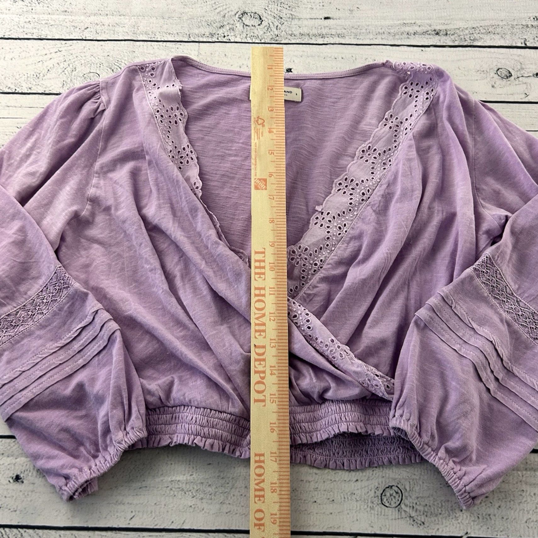 Lucky Brand Lucky Brand Lucky Eyelet Cross Front Long Sleeve Top Blouse Purple S Womens Girls (adapted sizing) Size S / US 4 / IT 40 - 3 Thumbnail