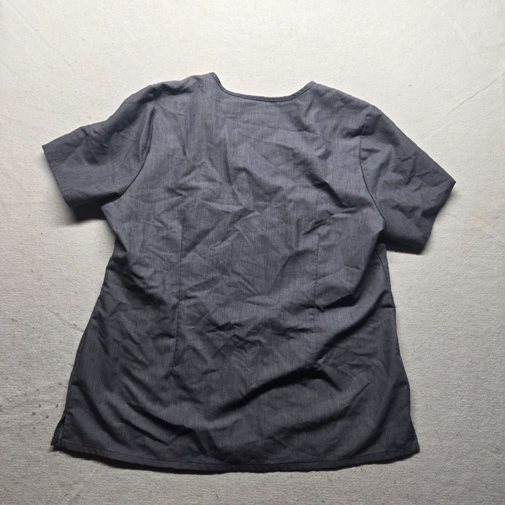 Vintage VCom Edward Via College of Osteopathic Medicine Scrub Top Shirt Gray FIGS XL Women Size US XL / EU 56 / 4 - 6 Thumbnail