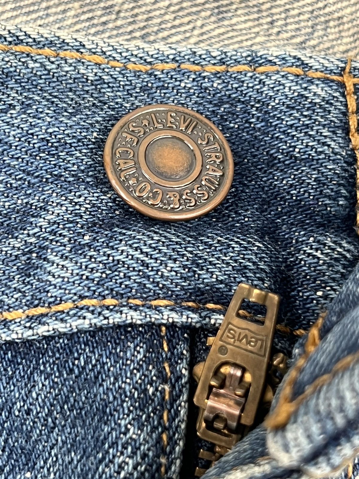 Levi's Vintage Clothing Levi’s 505 Vintage Jeans Made in USA W31 L34 Size US 31 - 4 Thumbnail