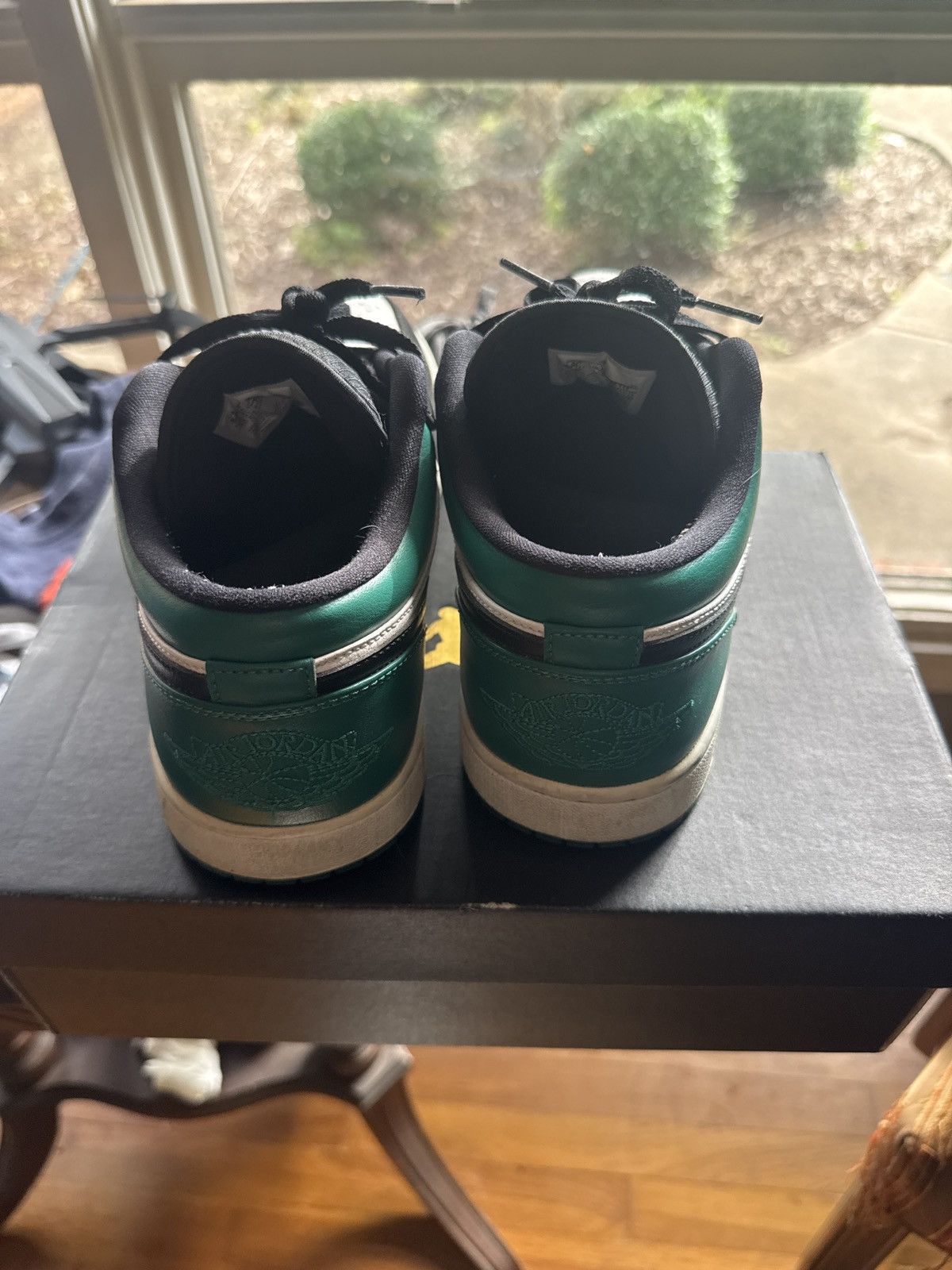 Jordan Brand × Nike Jordan 1 low-Mystic Green Size US 9.5 / EU 42-43 - 4 Thumbnail