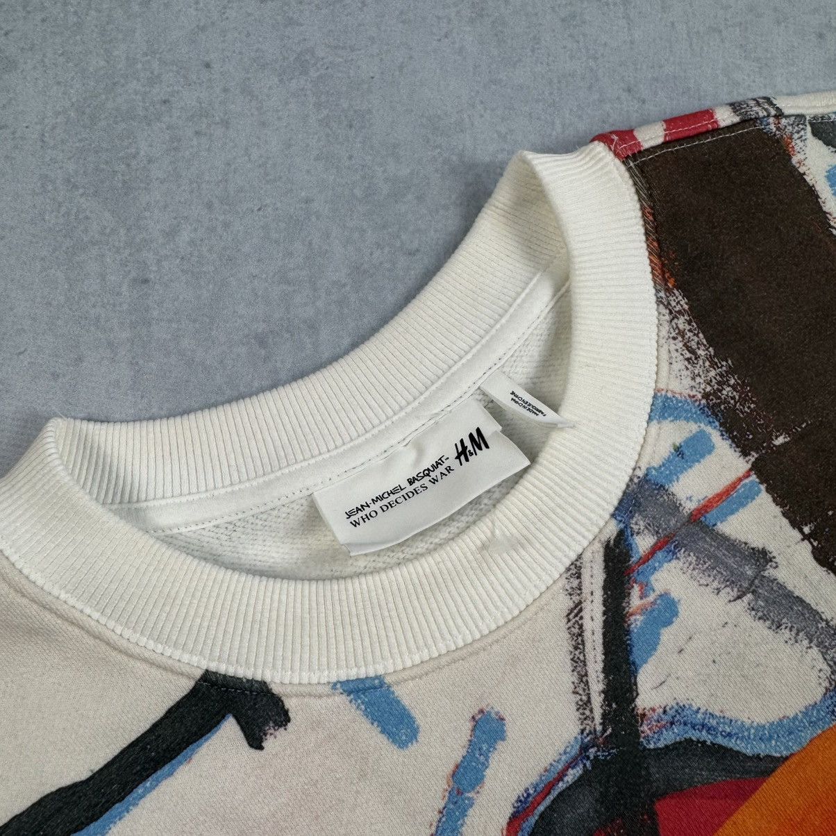 H&M × Jean-Michel Basquiat × Who Decides War WHO DECIDES WAR x BASQUIAT x H&M OVERSIZED FIT SWEATSHIRT Size US XS / EU 42 / 0 - 5 Thumbnail