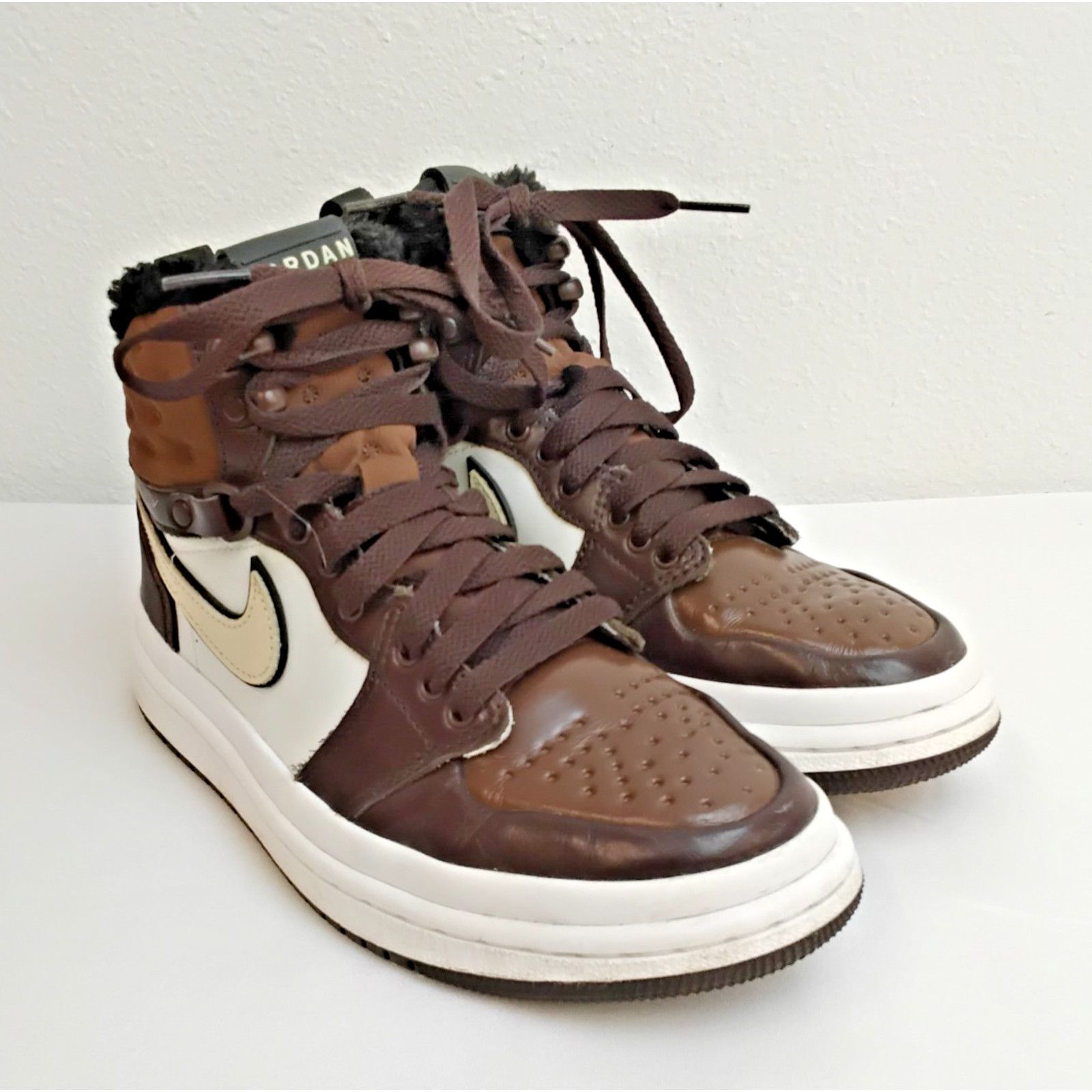 Nike Nike Air Jordan 1 High Top Sneaker W's 5 Acclimate Chocolate Size US 5 / IT 35 - 2 Thumbnail