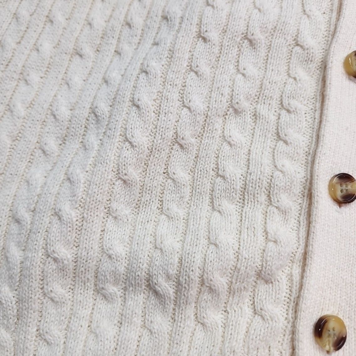 Vintage VINTAGE Ivy Crew Sweater Vest Men Large White Cable Knit 90s Ramie Cotton V-Neck Size US L / EU 52-54 / 3 - 3 Thumbnail