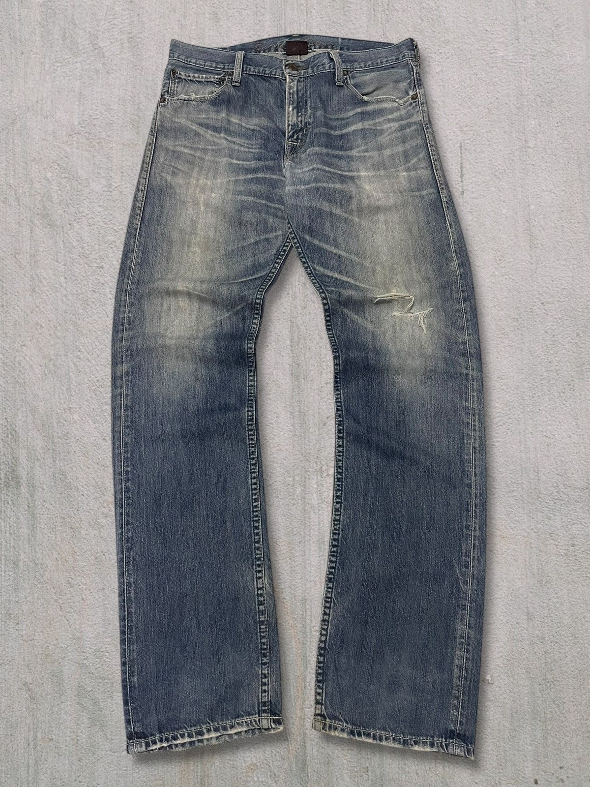 Levi's Vintage Clothing Vintage Levi’s 202 Back Buckle Distressed Blue Wash Jeans Size US 31 - 5 Thumbnail