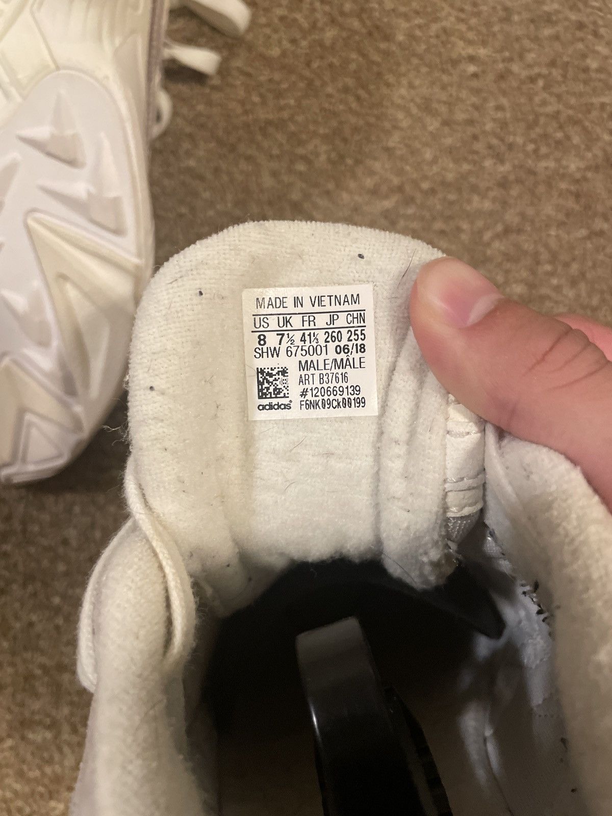 Adidas Yung 96 Shoes *READ DESC* Size US 8 / EU 41 - 6 Thumbnail