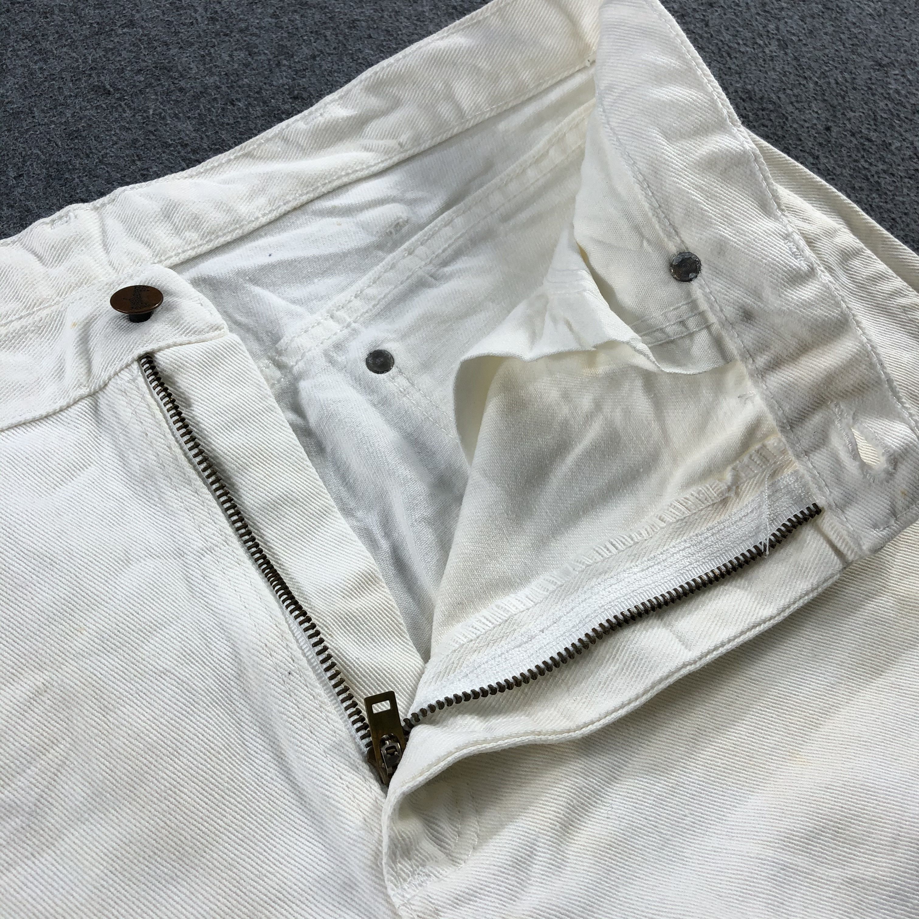 Vintage Vintage Light Wash Wrangler Jeans-J2241 Size US 35 - 9 Thumbnail