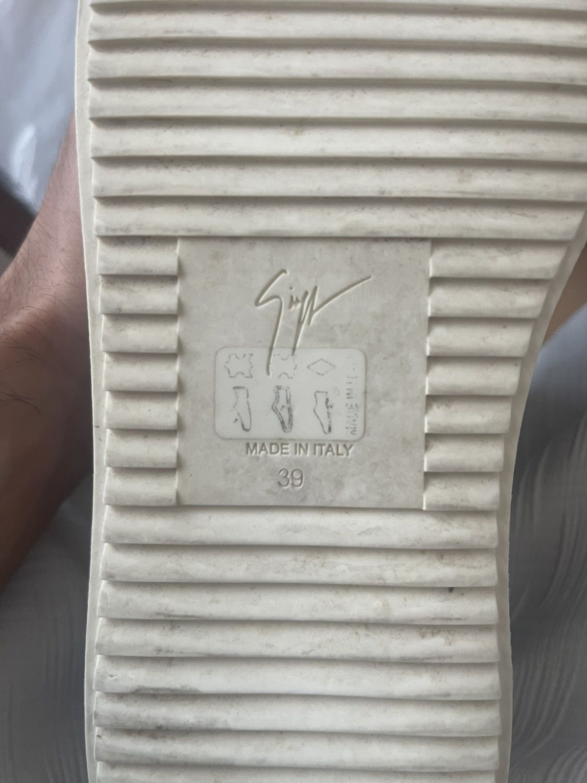 Giuseppe Zanotti Giuseppe Zanotti Wings High Top Size US 6 / EU 39 - 4 Thumbnail
