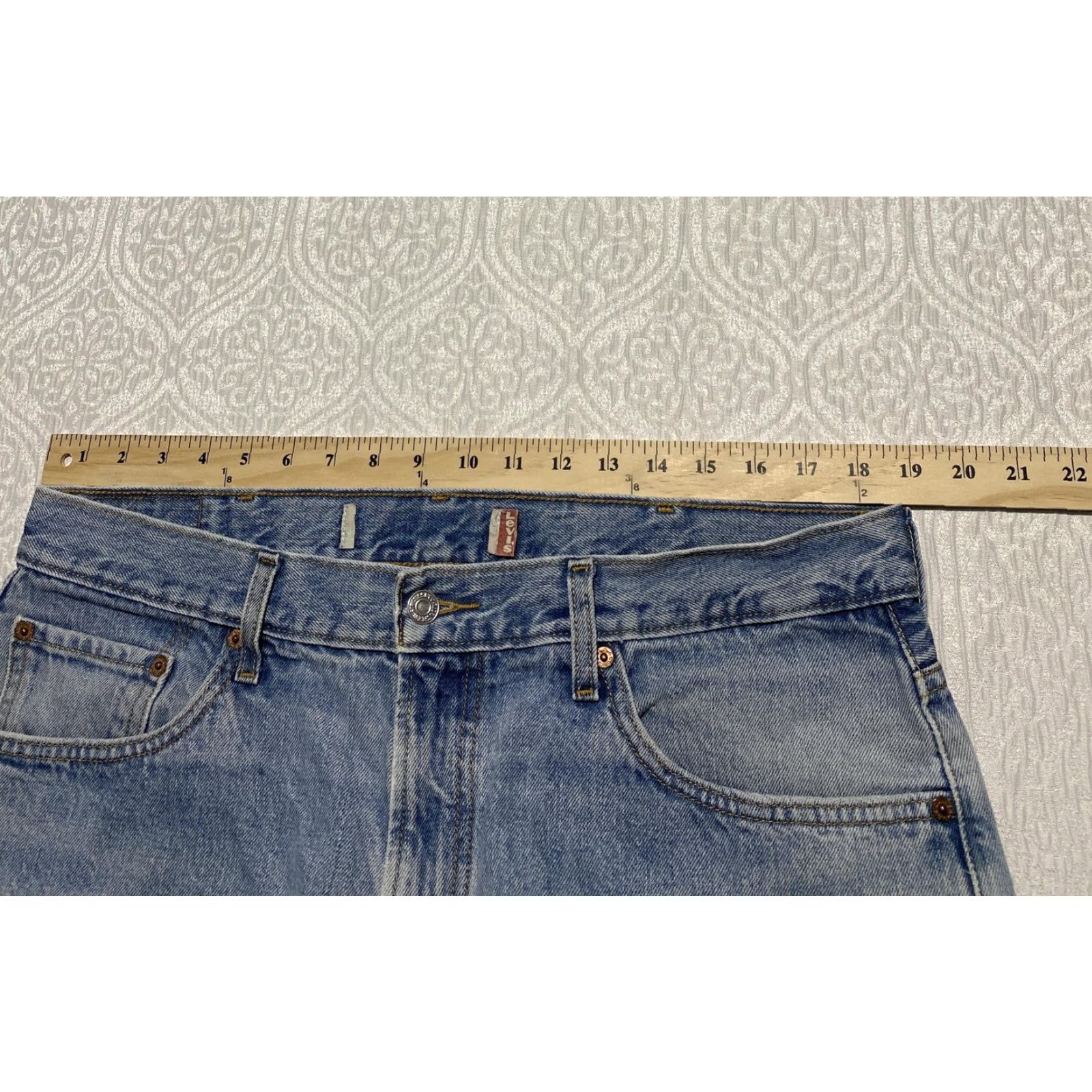 Levi's VINTAGE Levi's Jeans Men's 550 38x32 Blue Relaxed Fit Denim 100% Cotton Made in Brazil Mens Straight Pockets Logo Leather Patch Red Tab 550™ Trending Size US 38 / EU 54 - 6 Thumbnail