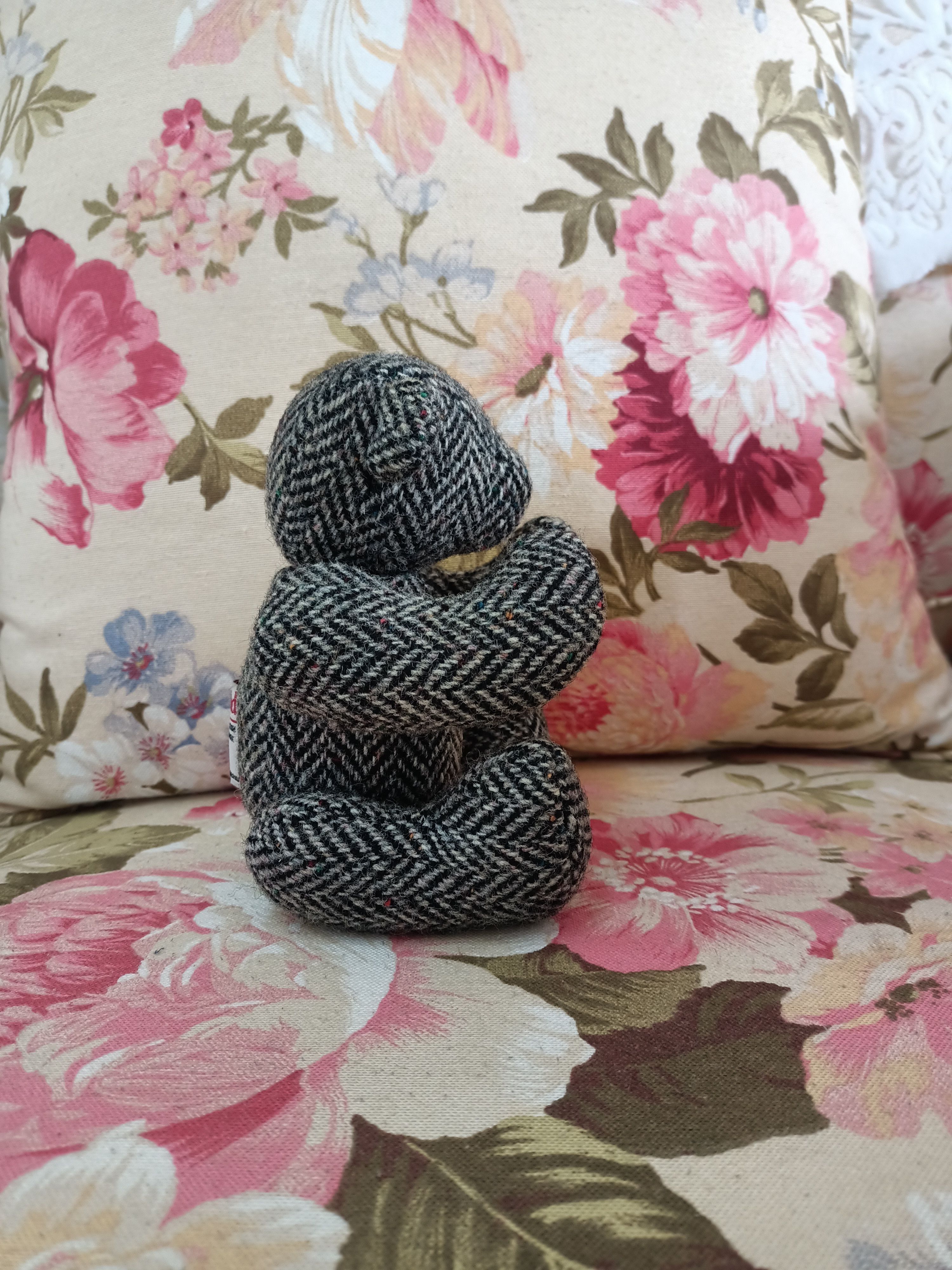 Harris Tweed Harris Tweed wool toy hand woven in the outer hebrides Size ONE SIZE - 3 Thumbnail