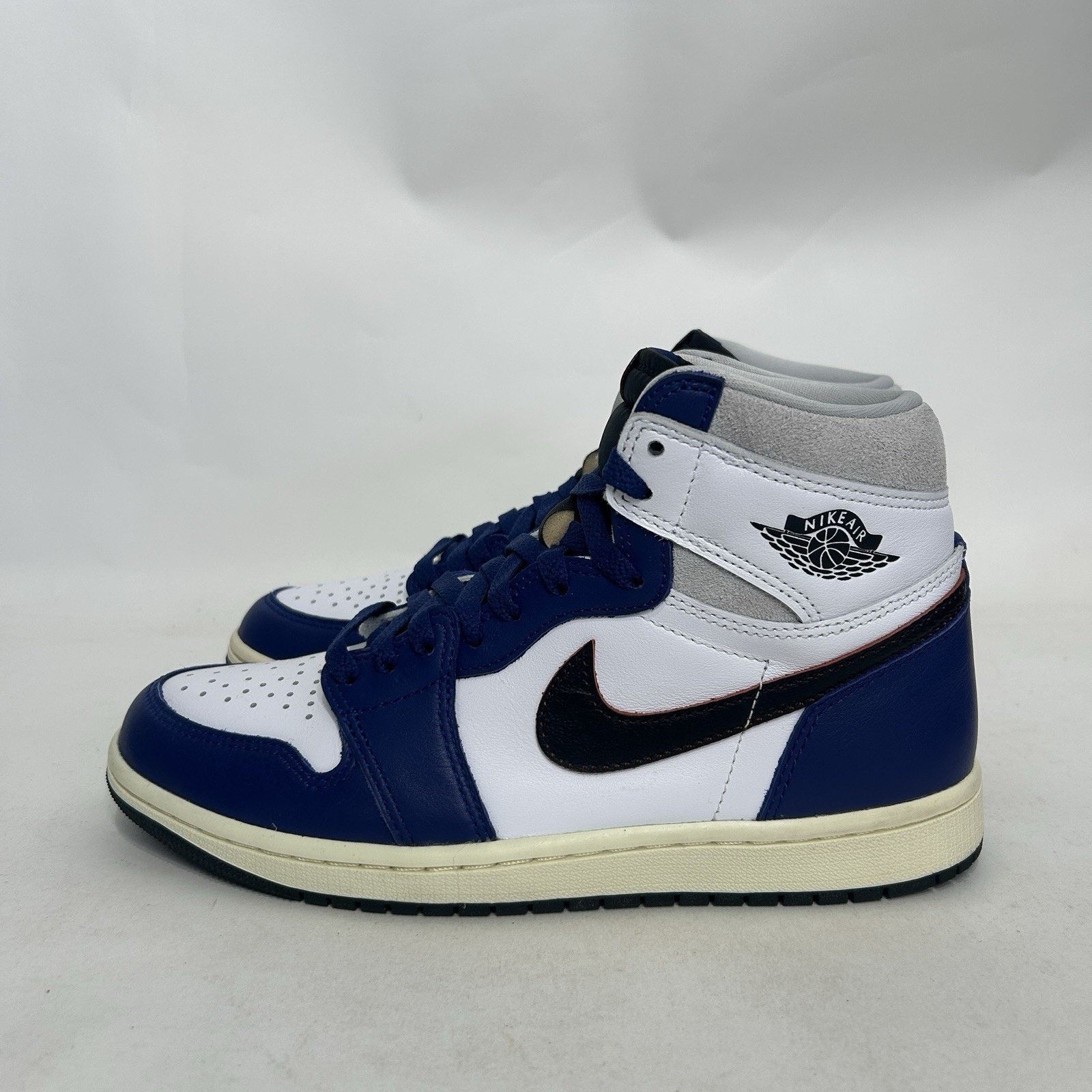 Nike Nike Air Jordan 1 High Retro OG “Rare Air/Blue White” Size US 8 / EU 41 - 6 Thumbnail