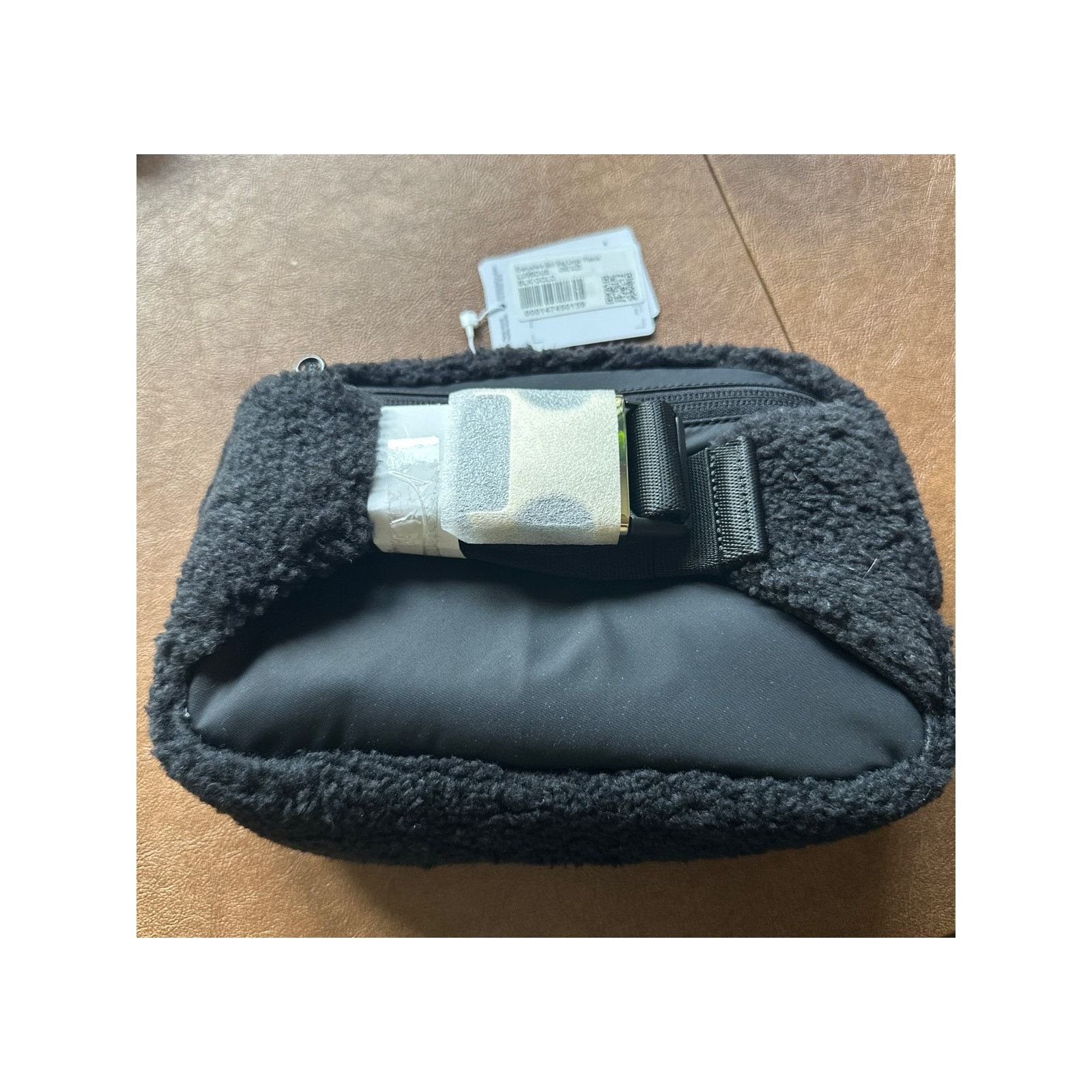 Lululemon Lululemon Everywhere Belt Bag Large Black Sherpa Fleece NWT Size ONE SIZE - 6 Thumbnail
