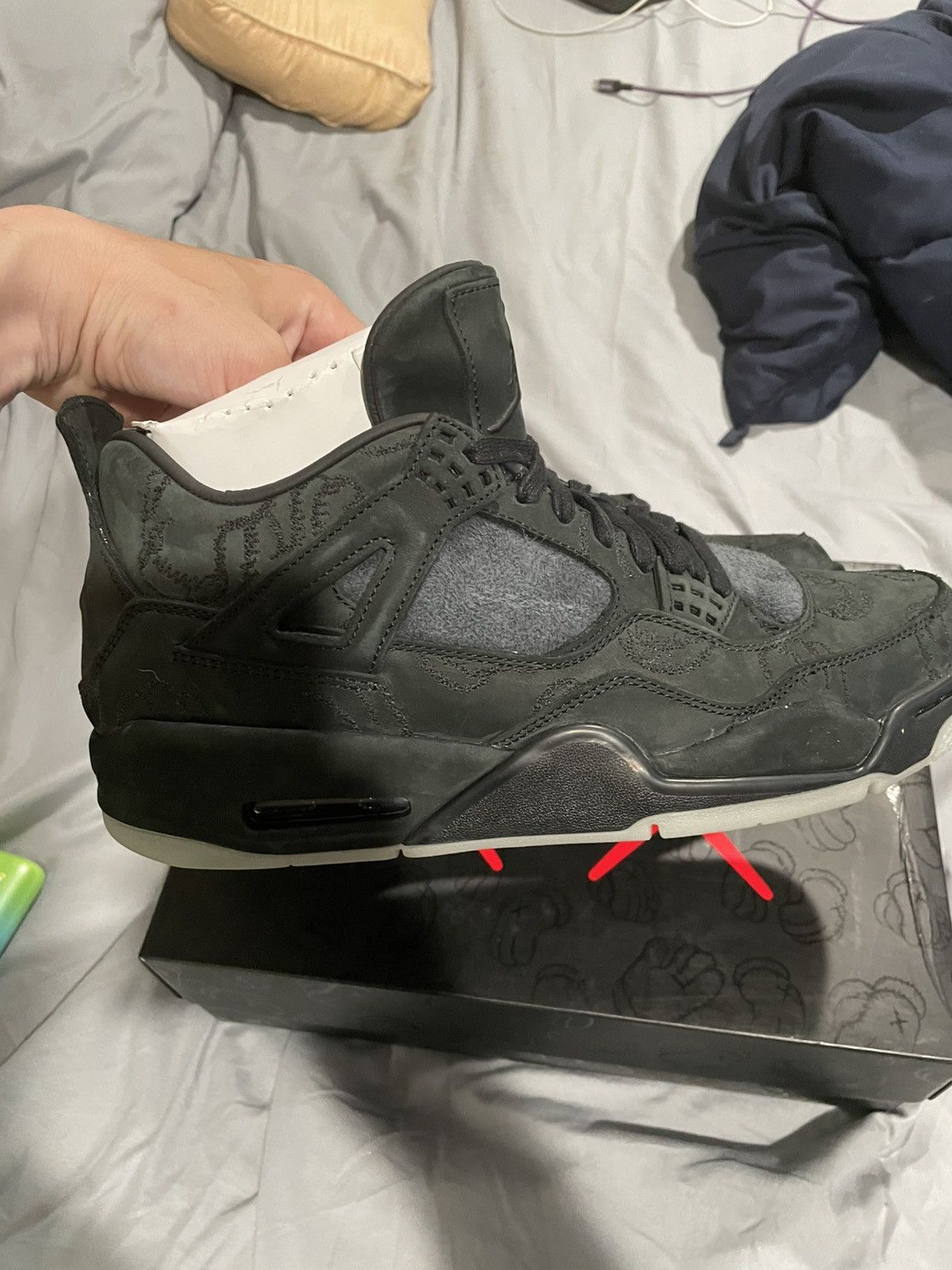 Jordan Brand Air Jordan 4 Kaws 2017 Black Size 10.5 Size US 10.5 / EU 43-44 - 5 Thumbnail