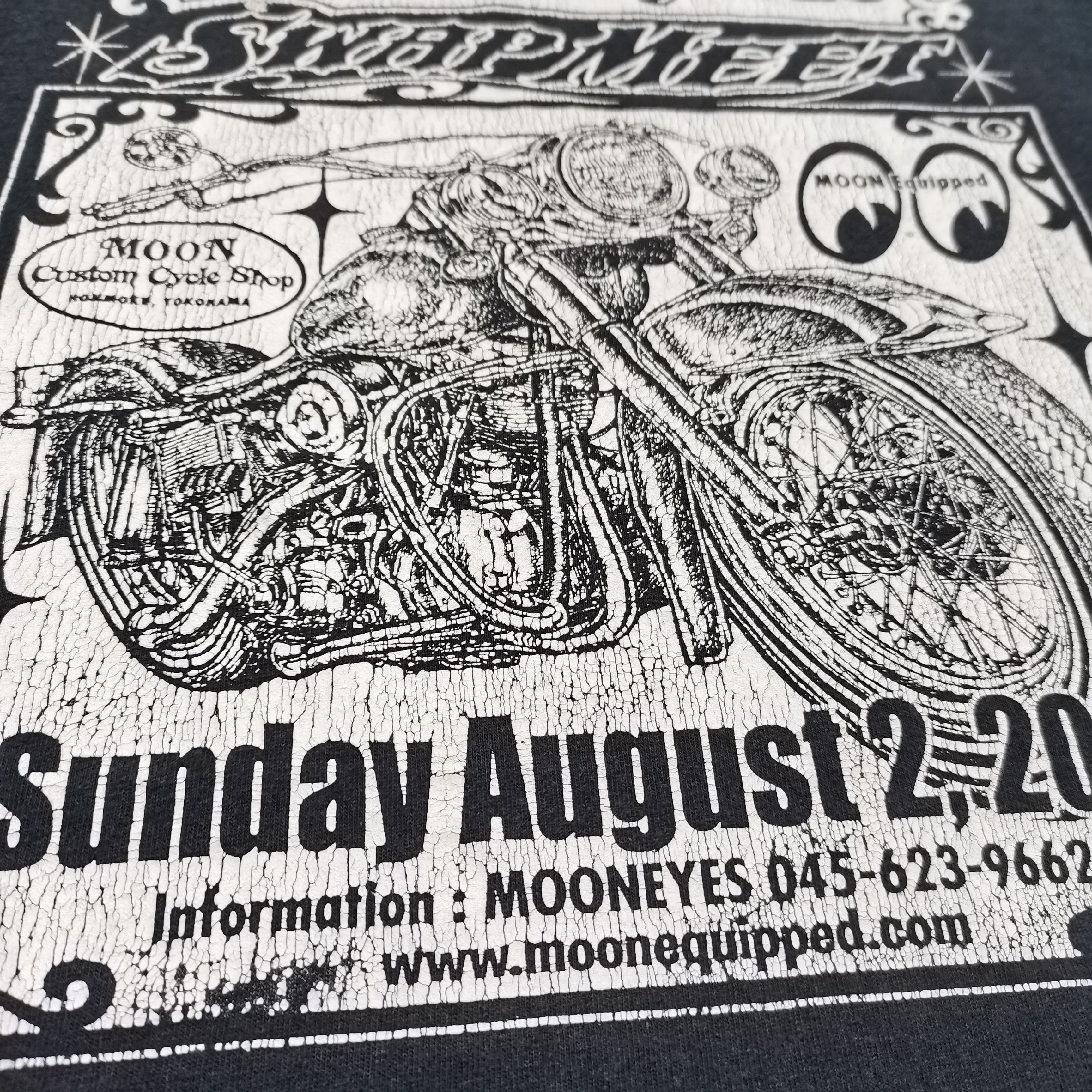 Vintage Crazy Vintage Y2k MOON EYES Distress Tee Size M Size US M / EU 48-50 / 2 - 7 Thumbnail