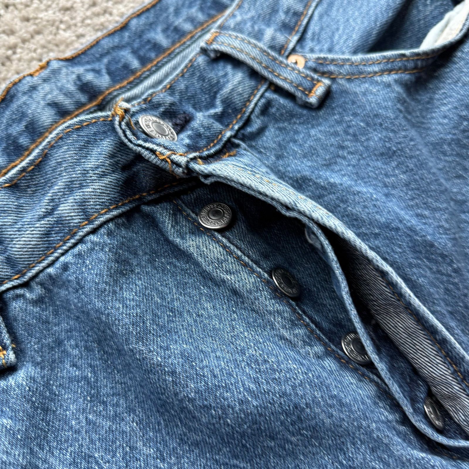 Levi's Vintage Levis 501 Blue Denim Jeans Mens 36x32 Casual Fit Size US 36 / EU 52 - 4 Thumbnail