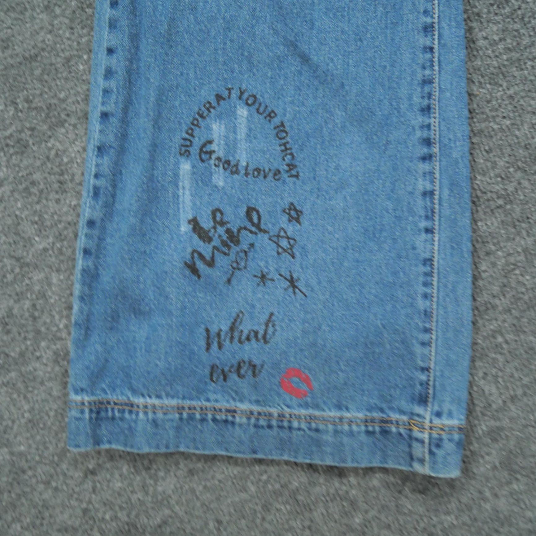 Bell Uniq Litz Jeans Womens 28 Blue Pants Flare Bell Bottom Distressed Art Denim Jeans Women Regular 28 Blue Distressed Pockets 90s? Size 28" / US 6 / IT 42 - 7 Thumbnail