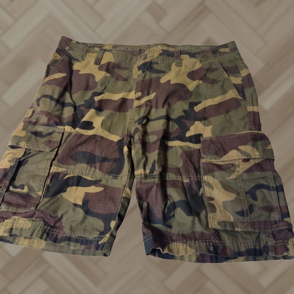 Vintage CSG Cargo Shorts Men 40 Green Camo Ripstop Multi Pocket Casual Outdoor Size US 40 / EU 56 - 1 Thumbnail
