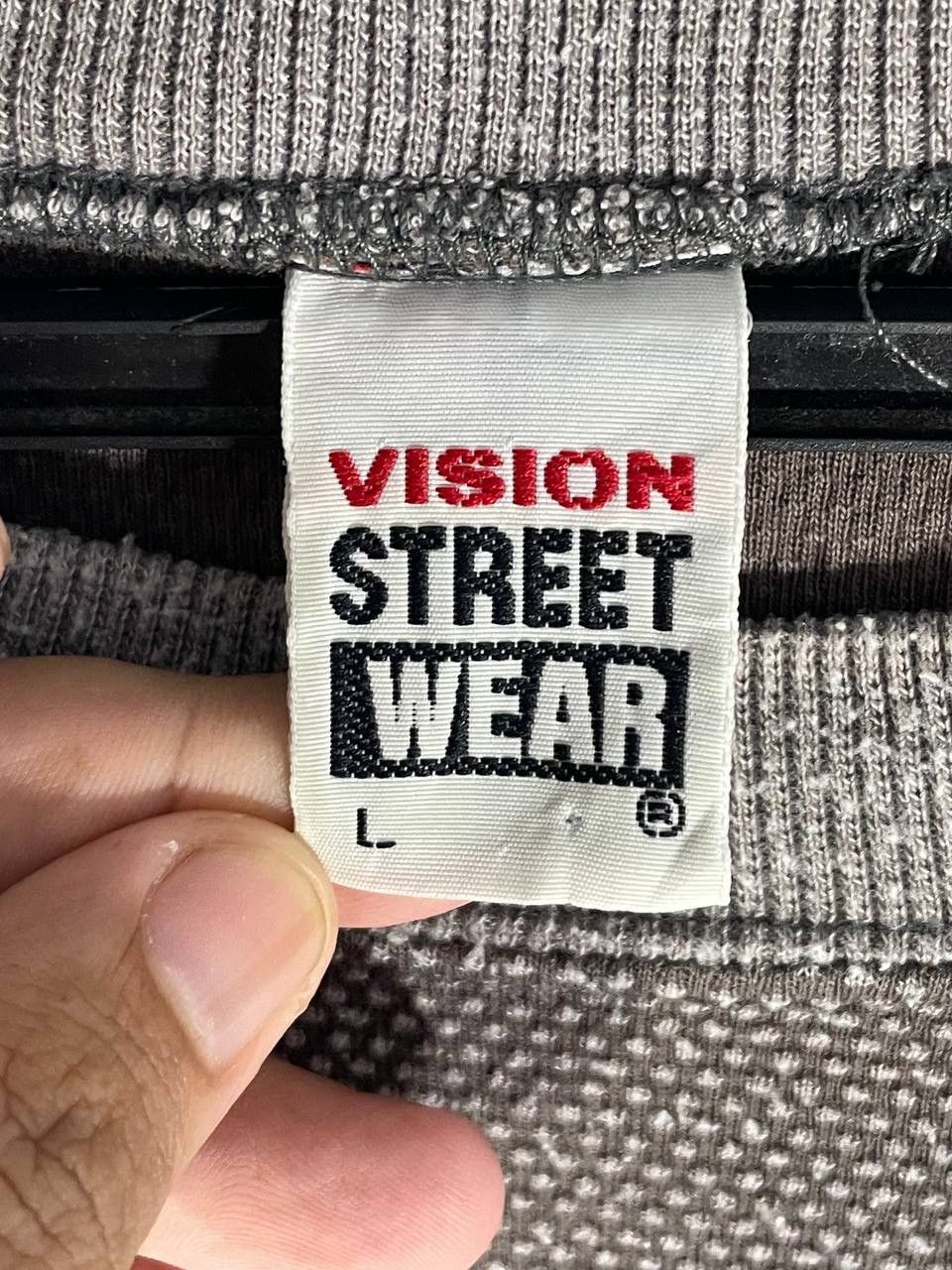 Vision Streetwear Vintage 90s vision street wear skateboard skate brand size L Size US L / EU 52-54 / 3 - 8 Thumbnail