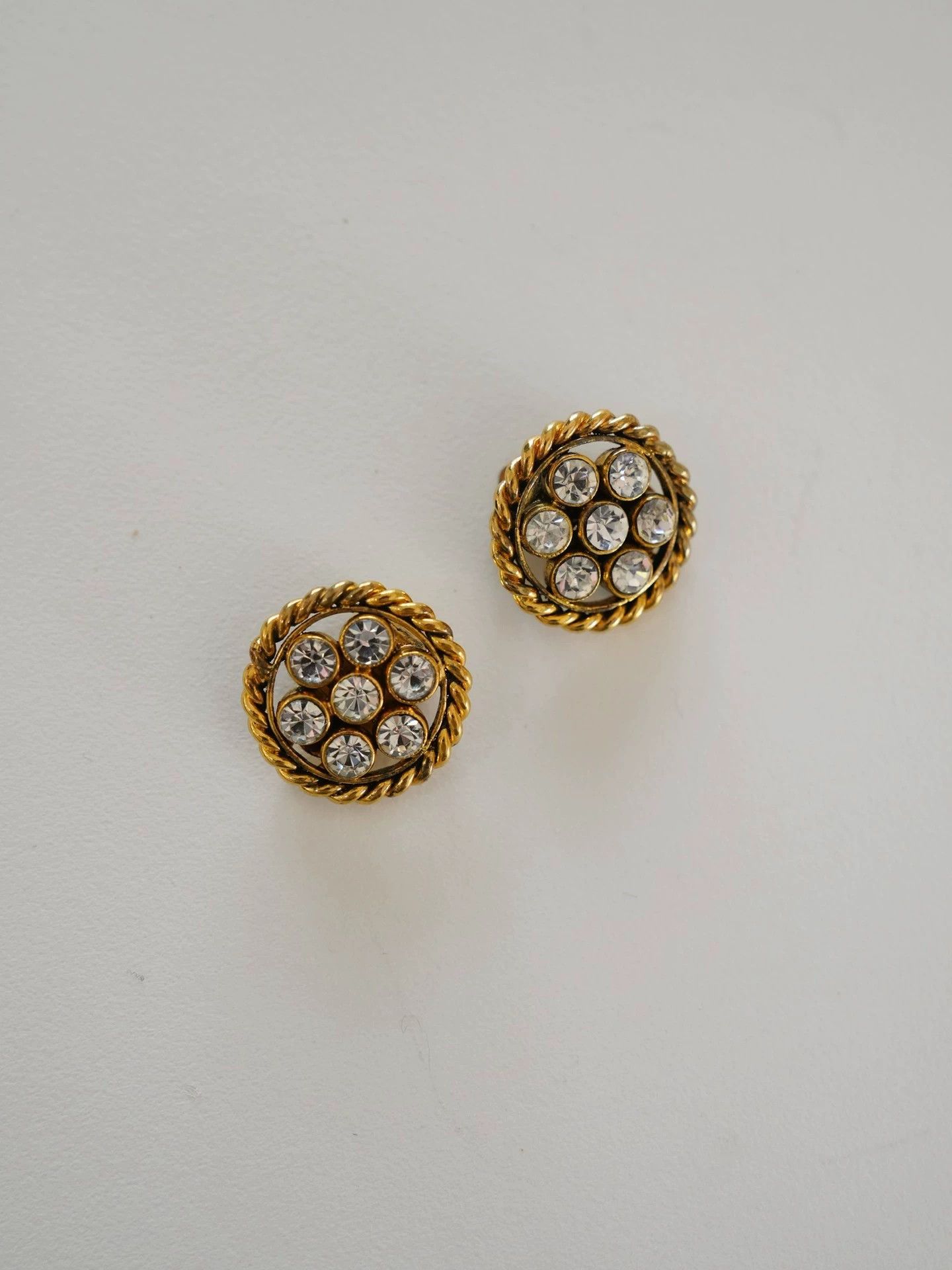 Chanel Chanel Vintage Crystal Ear Clips Thick Gold Plated Copper Tone Size ONE SIZE - 2 Thumbnail