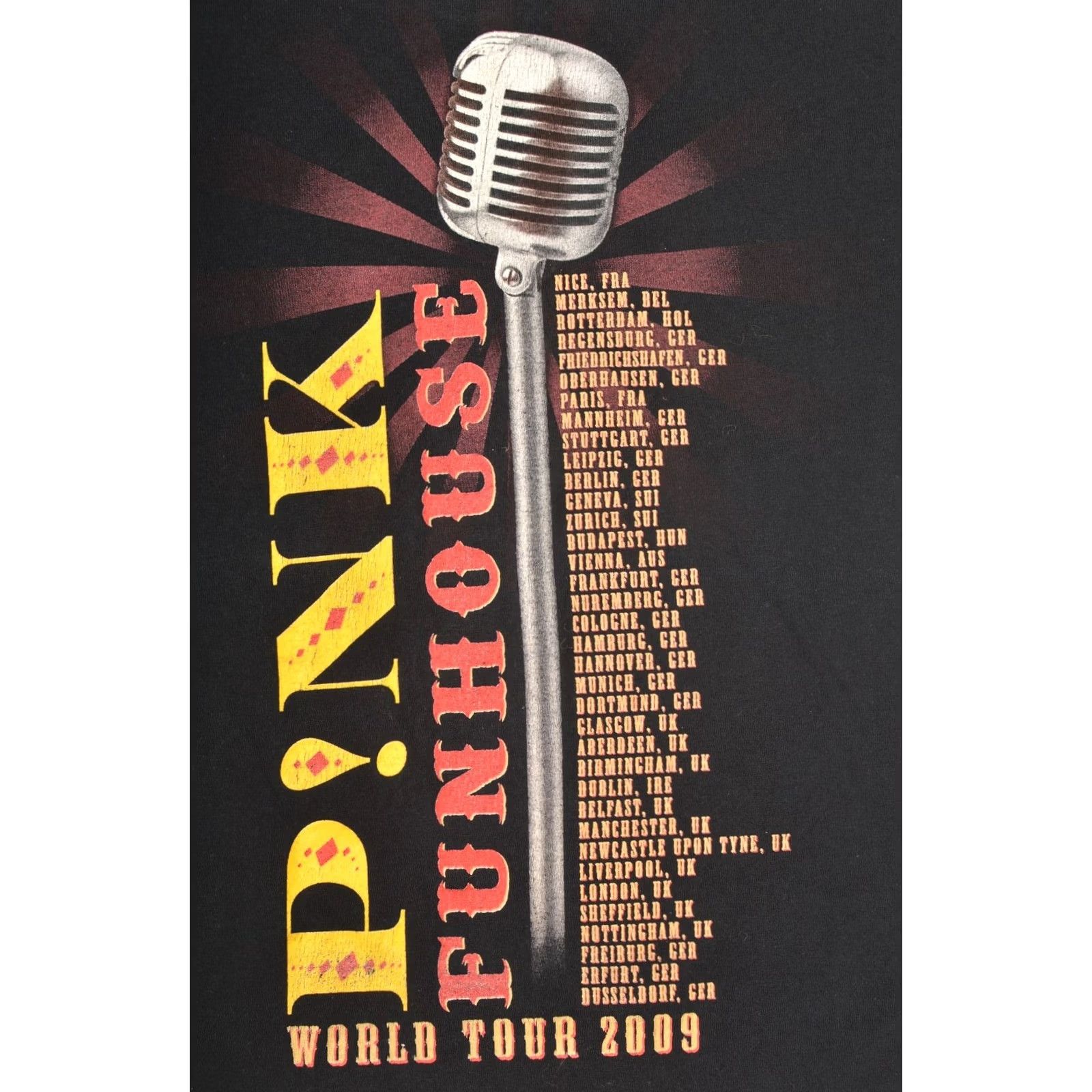 Gildan VINTAGE Gildan Pink 2009 Funhouse World Tour T-Shirt Tee Size S Mens Black Size US S / EU 44-46 / 1 - 7 Thumbnail