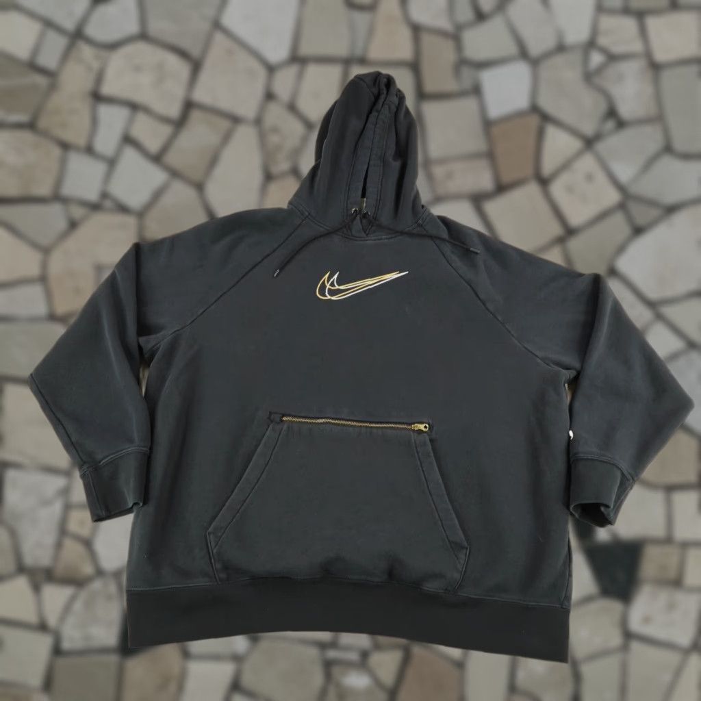 Nike VINTAGE Nike Hoodie Womens Medium Black Oversized Fit Center Swoosh Sweatshirt Pullover Size M / US 6-8 / IT 42-44 - 1 Thumbnail