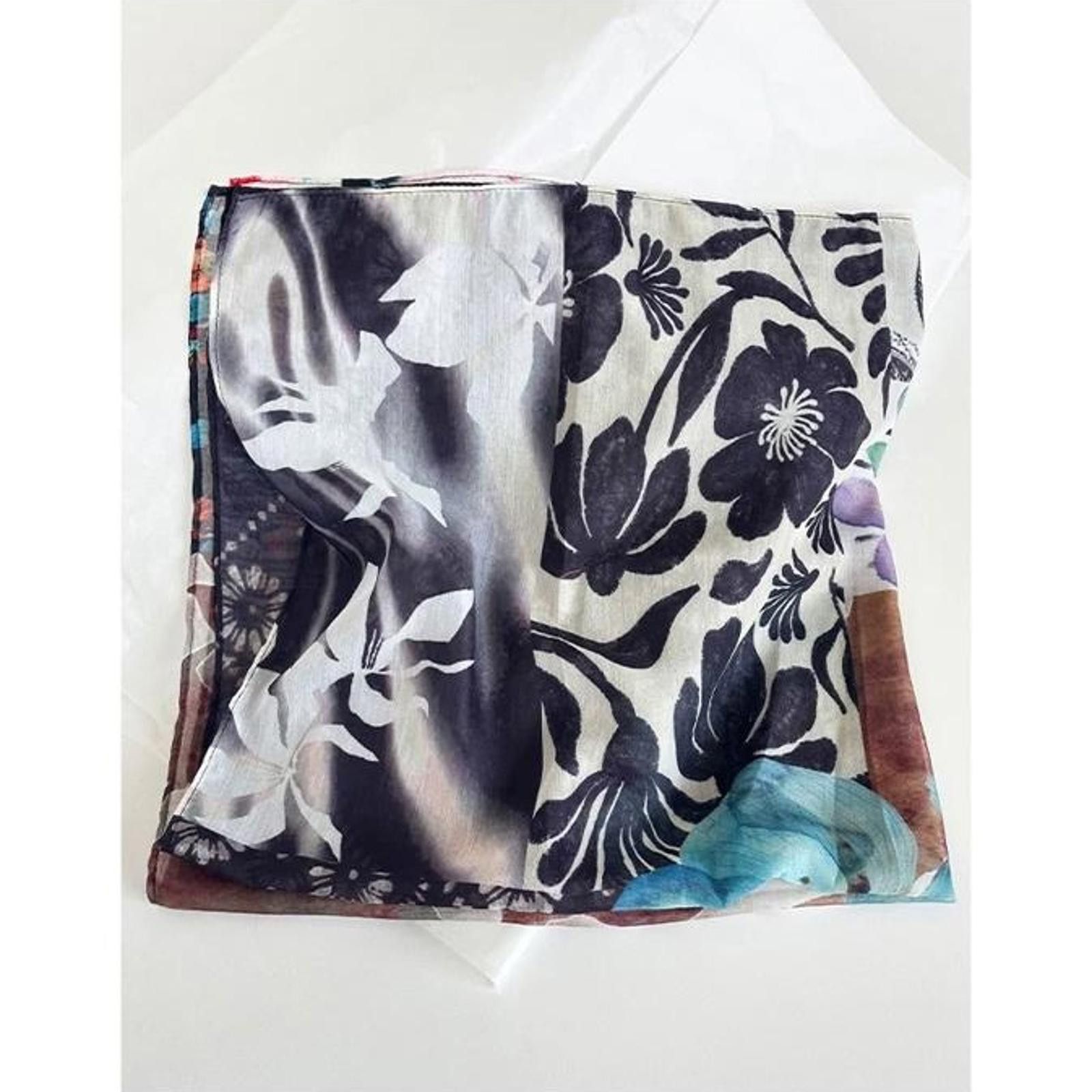 Japanese Brand Vintage Style Floral Patchwork Bandana Headscarf Size ONE SIZE - 5 Thumbnail
