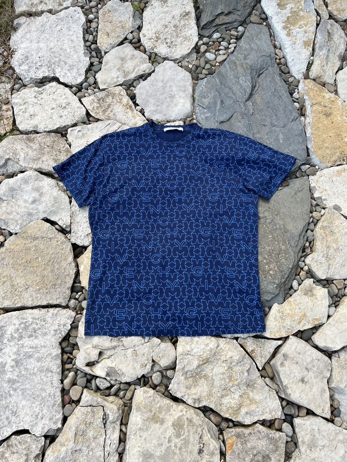 Designer × Givenchy Givenchy Paris geometric stars full print logo oversized tee Size US XS / EU 42 / 0 - 1 Thumbnail