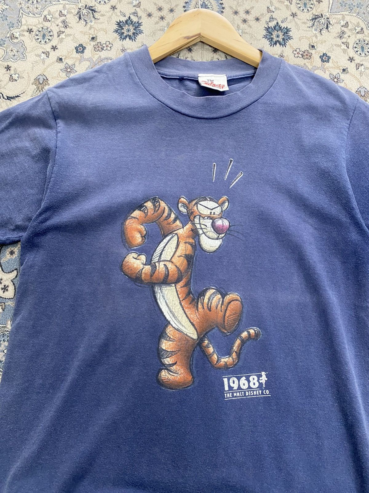 Disney FADED 1968 DISNEY TIGGER POOH SHIRT CARTOON Size US S / EU 44-46 / 1 - 3 Thumbnail